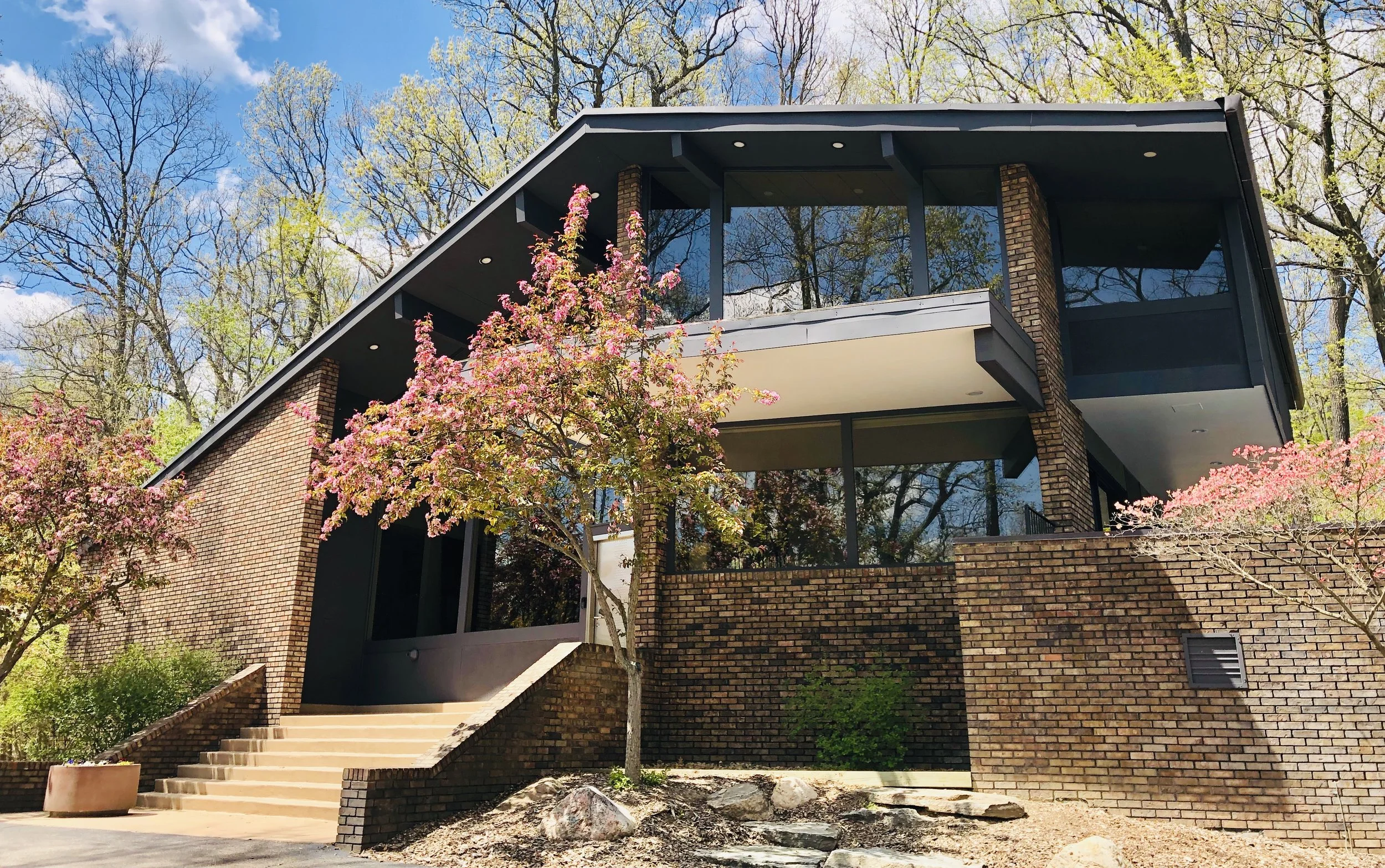 Spring Valley, Ann Arbor - $1,199,000 DOM 49 / Sold for 94% of asking price / 15 Showings