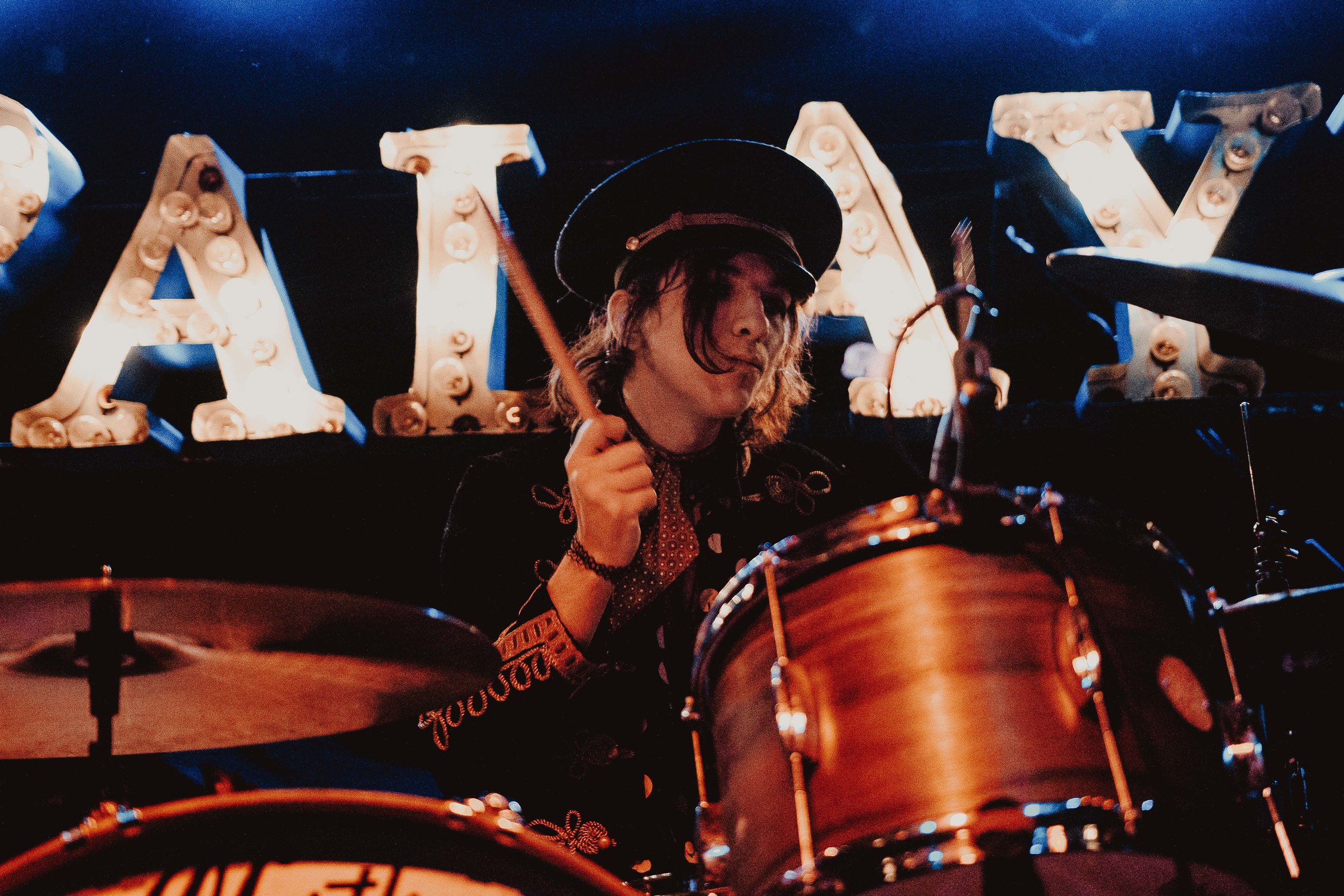 dee-5.jpg