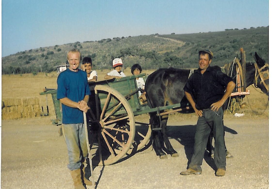 F11 Hubert mit einem seiner ersten Mitarbeiter Jose.jpg