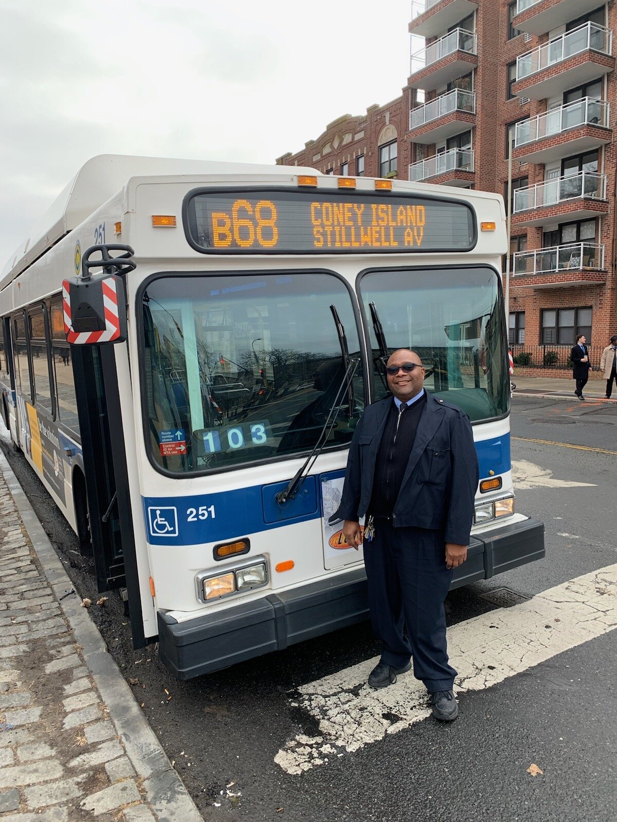 Ron in front of his bus on his current route: the B68.