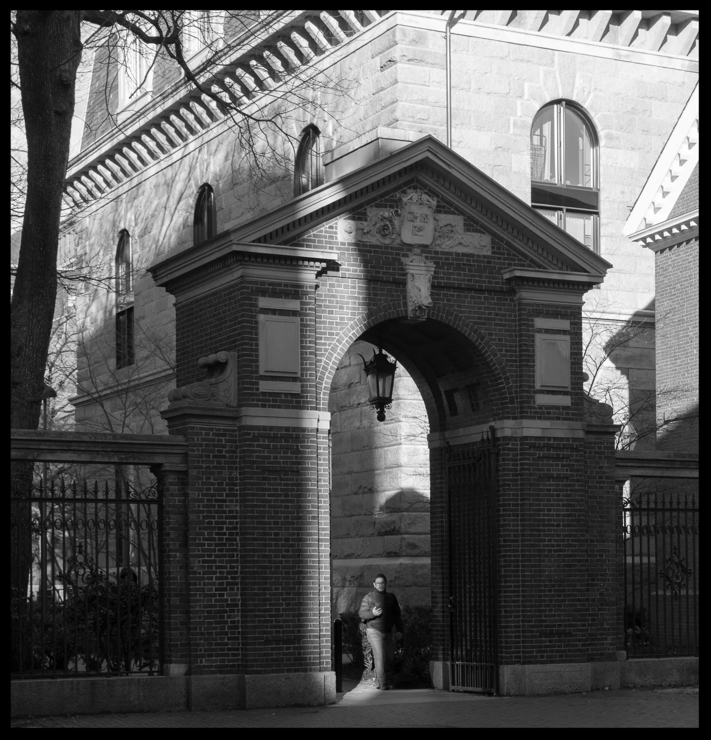 1846 b&w