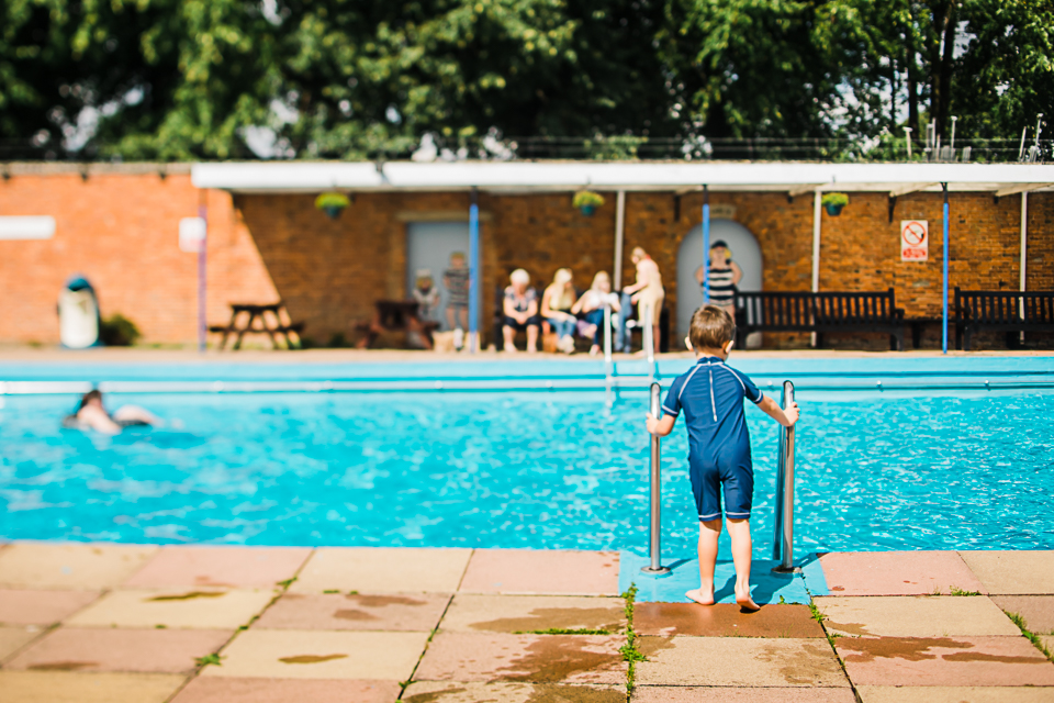 Diana Hagues Photography Freelensing summer adventures -  Bourne Lido.jpg