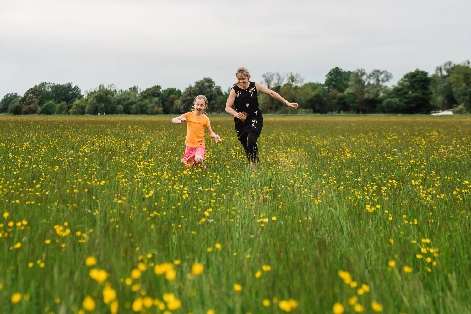 Huntingdon family photographer Houghton Mill photography
