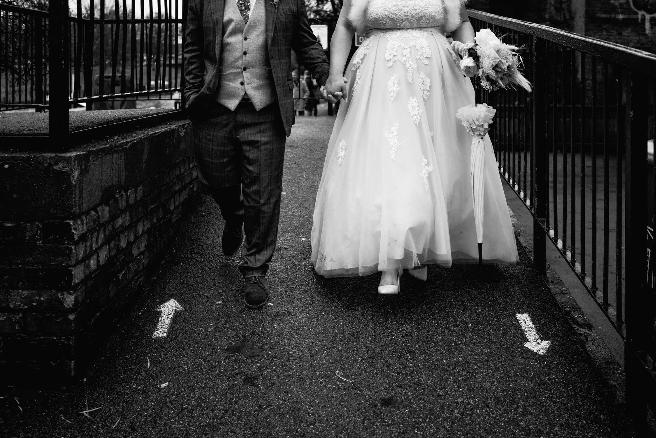 Real, intimate city wedding in Cambridge | Andreia &amp; Andrew