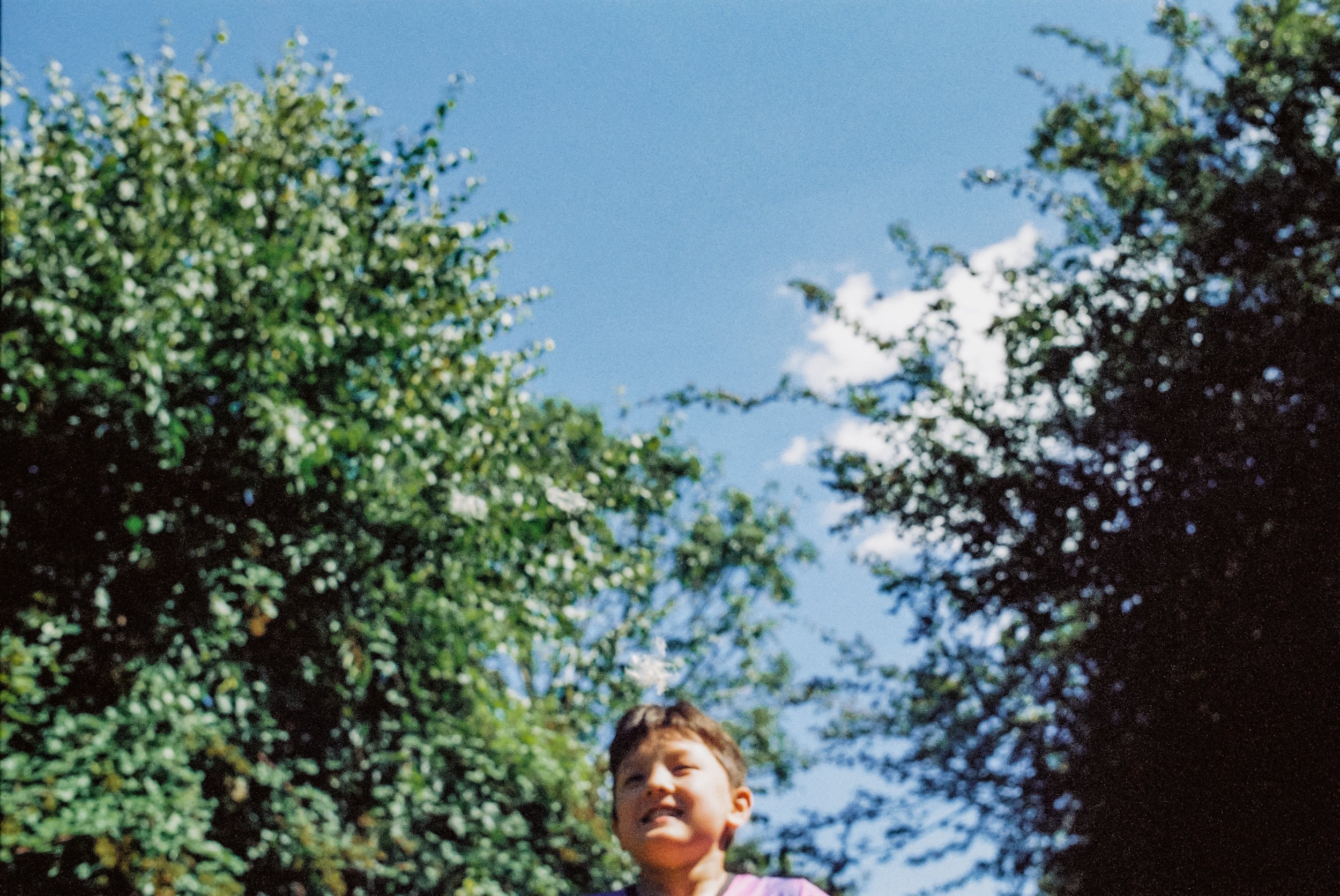 film_photography_documenting_childhood_summer_by_family_photographer_diana_hagues_16.jpg