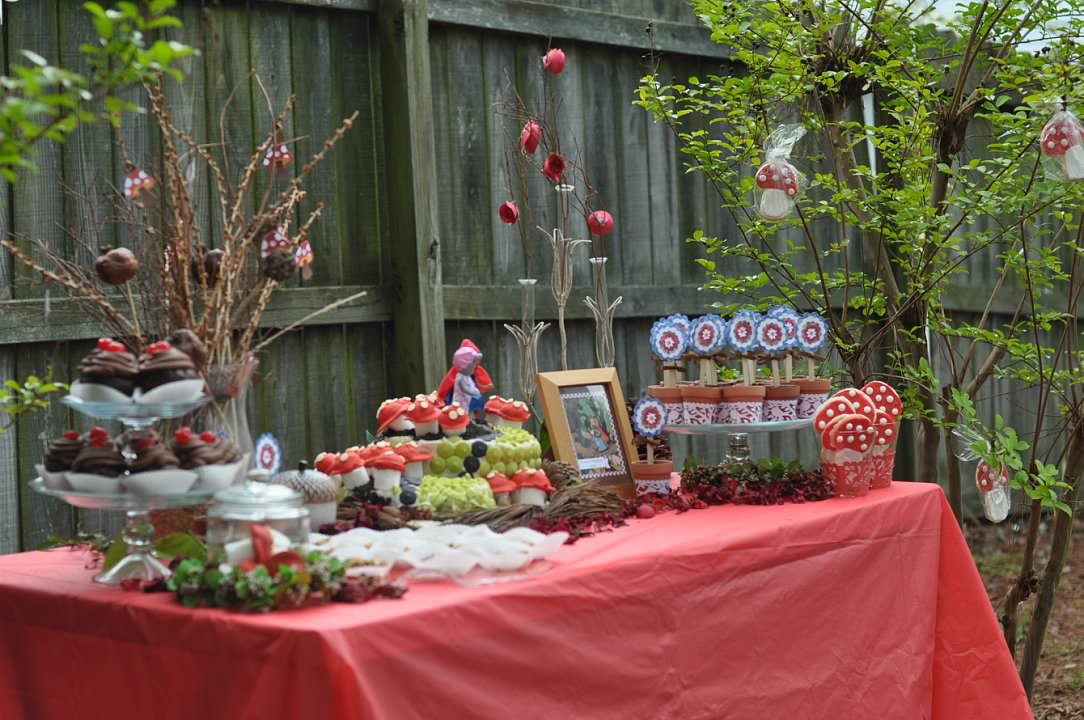 Haymount Homes Little Red Riding Hood Party Table Decor 2.jpg