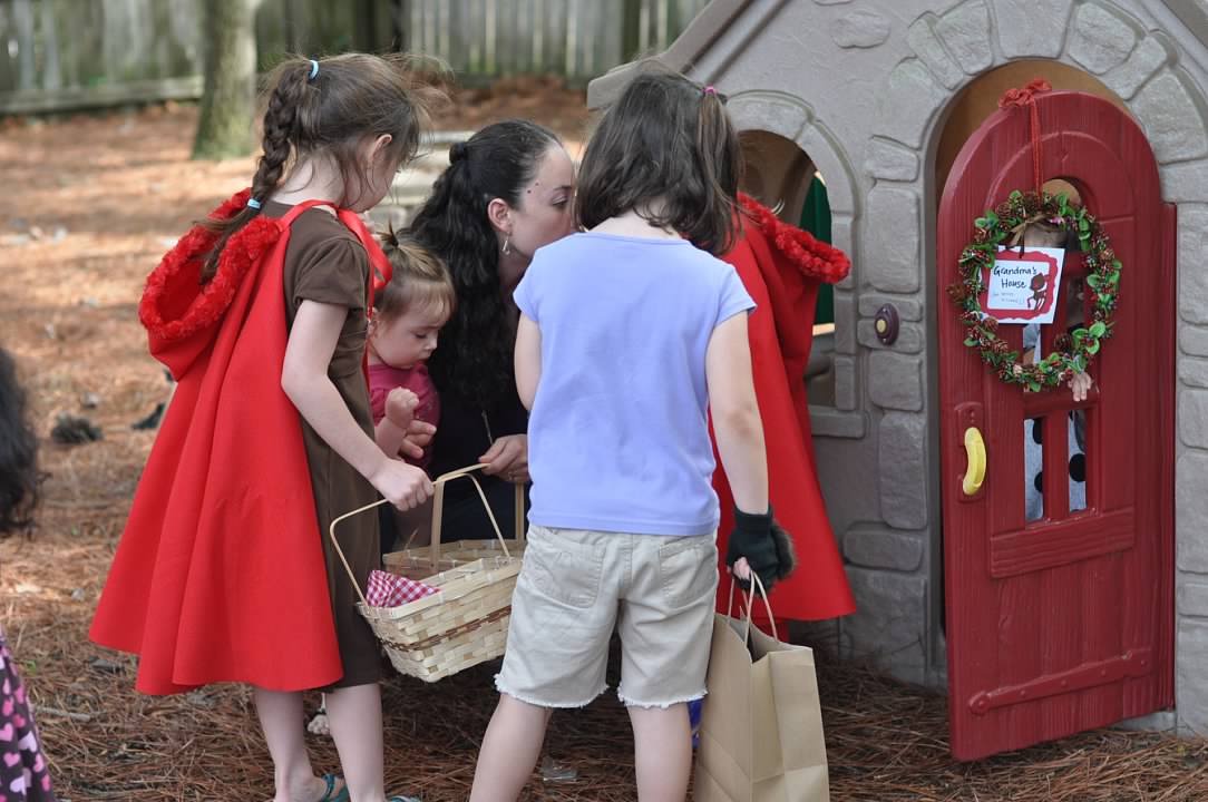 Haymount Homes Little Red Riding Hood Party kids 3.jpg