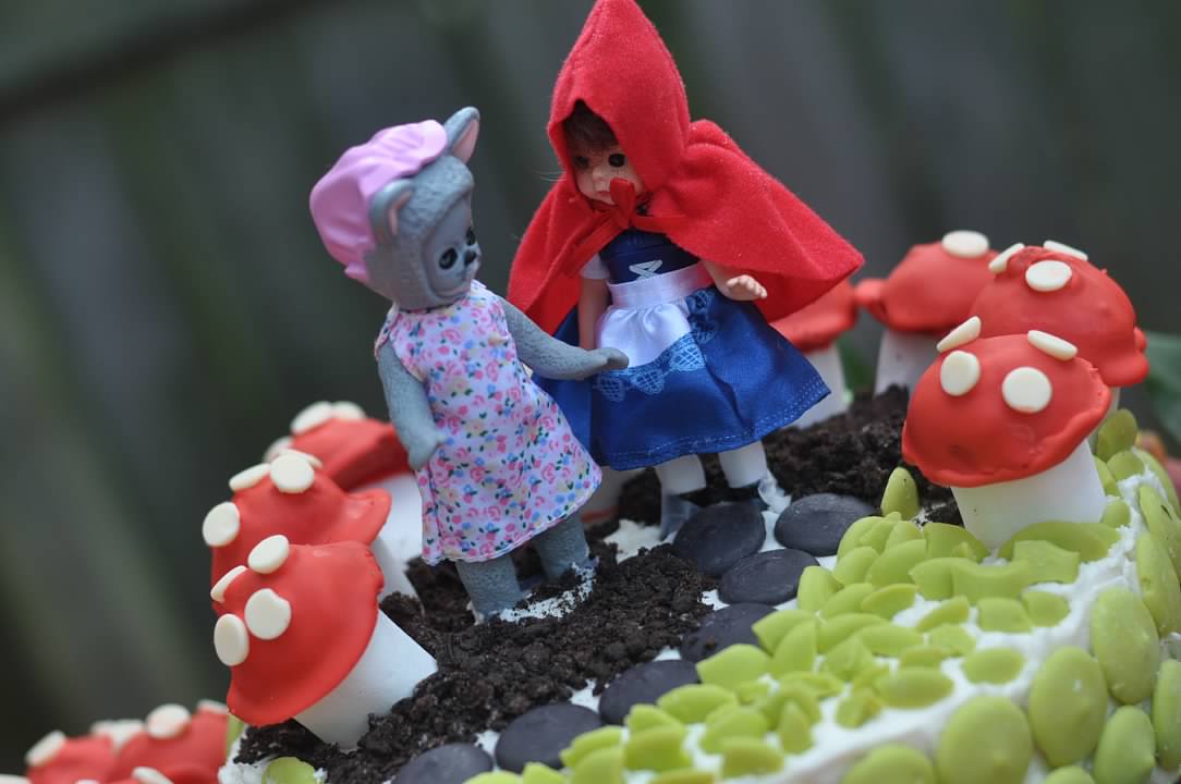 Haymount Homes Little Red Riding Hood Party Cake Mushroom 2.jpg