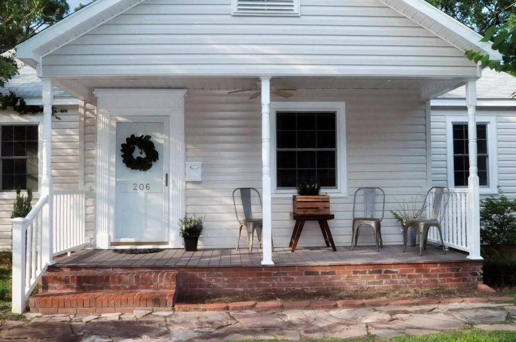 Haymount Homes LLC Hull Rd porch.jpg
