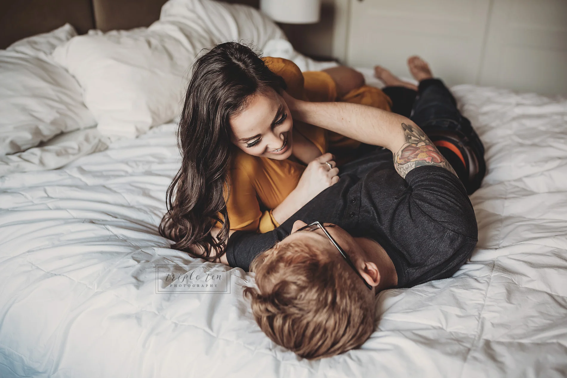 central alberta maternity photographer red deer.jpg