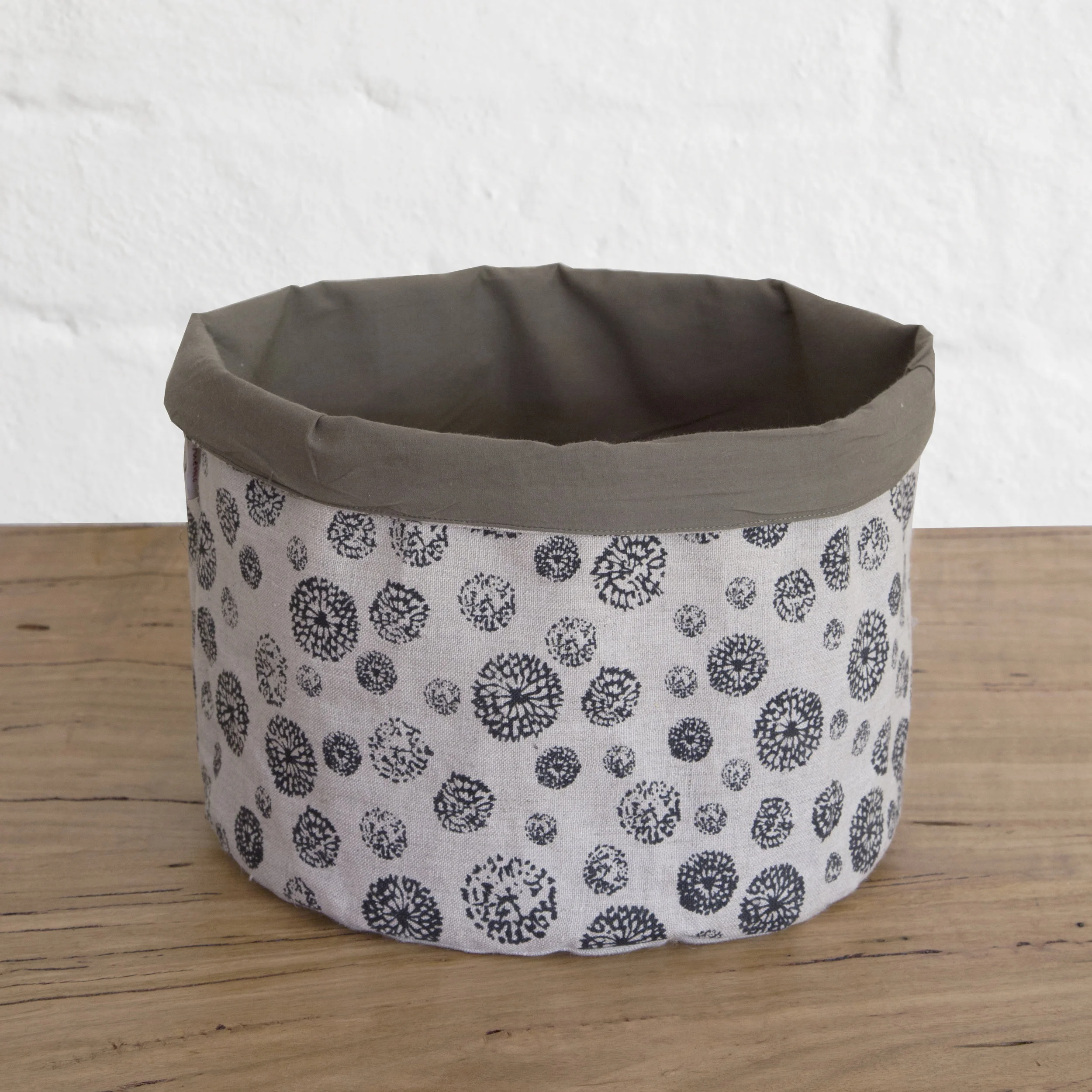 Large Fabric Basket in Wildflower black