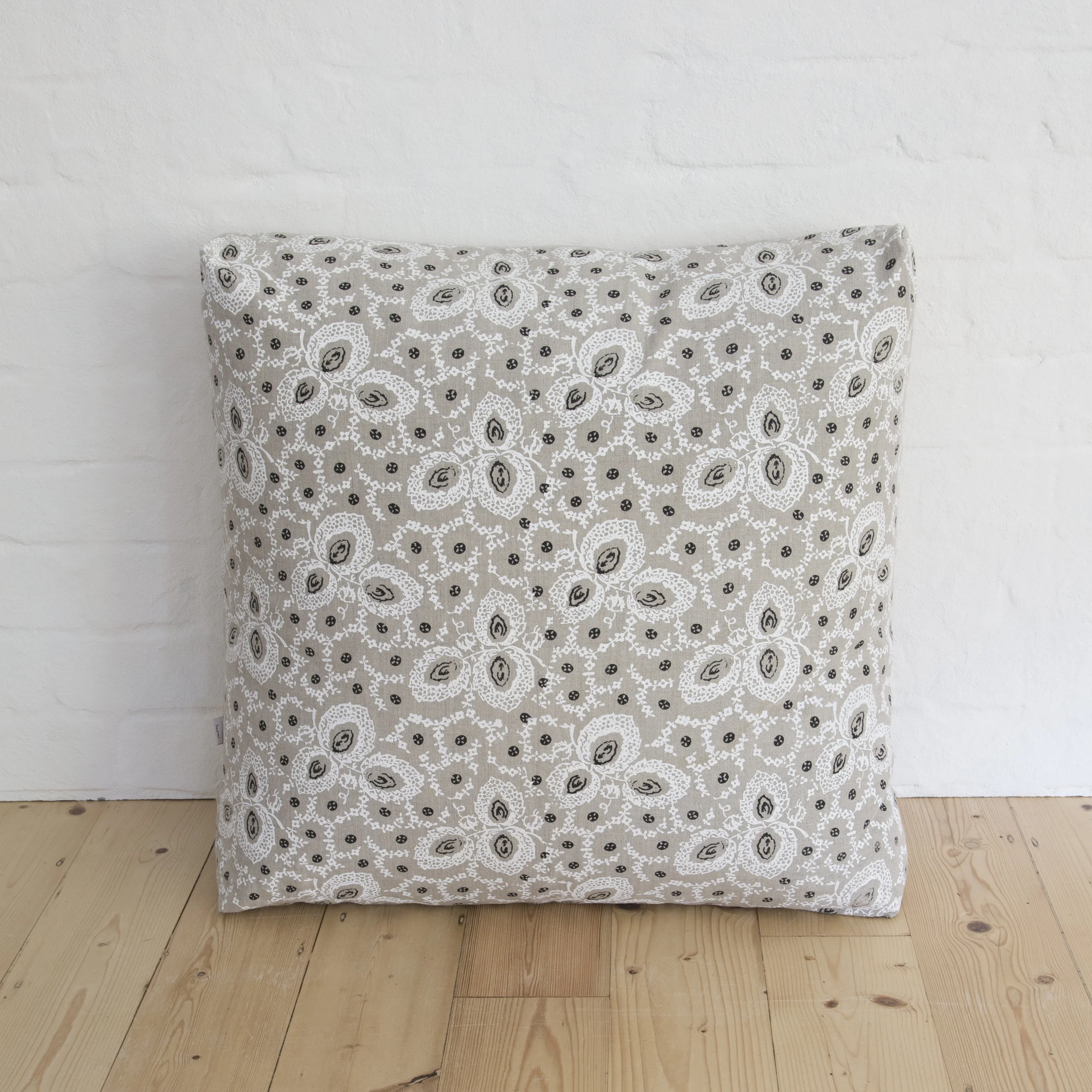 Floor Cushion in Caravanna