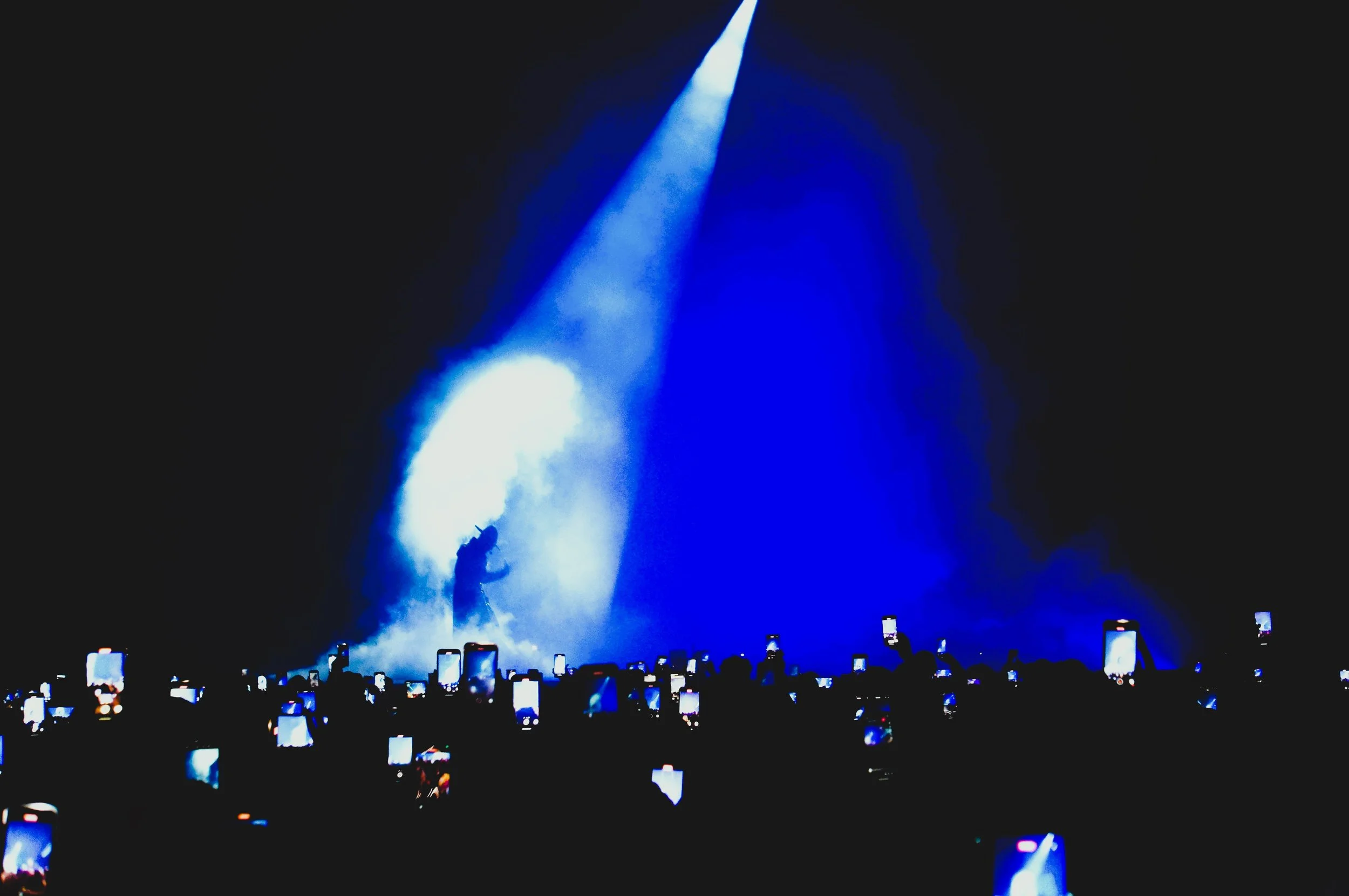 Usher opens his show at CFG Bank Arena in Baltimore (photo by Bridget Arnwine)