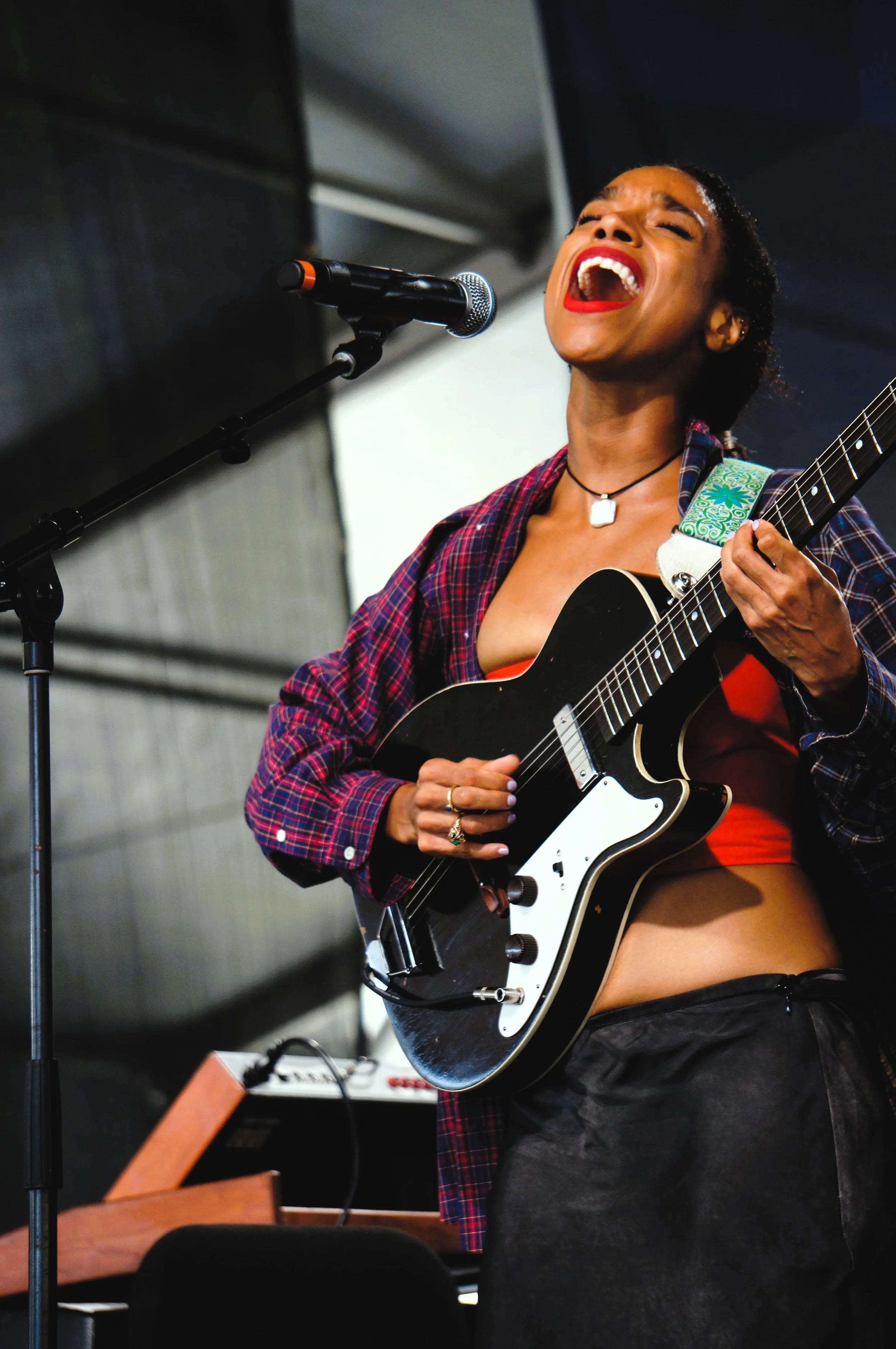 Lianne La Havas performs at the 70th Annual Newport Jazz Festival (photo by Bridget Arnwine)