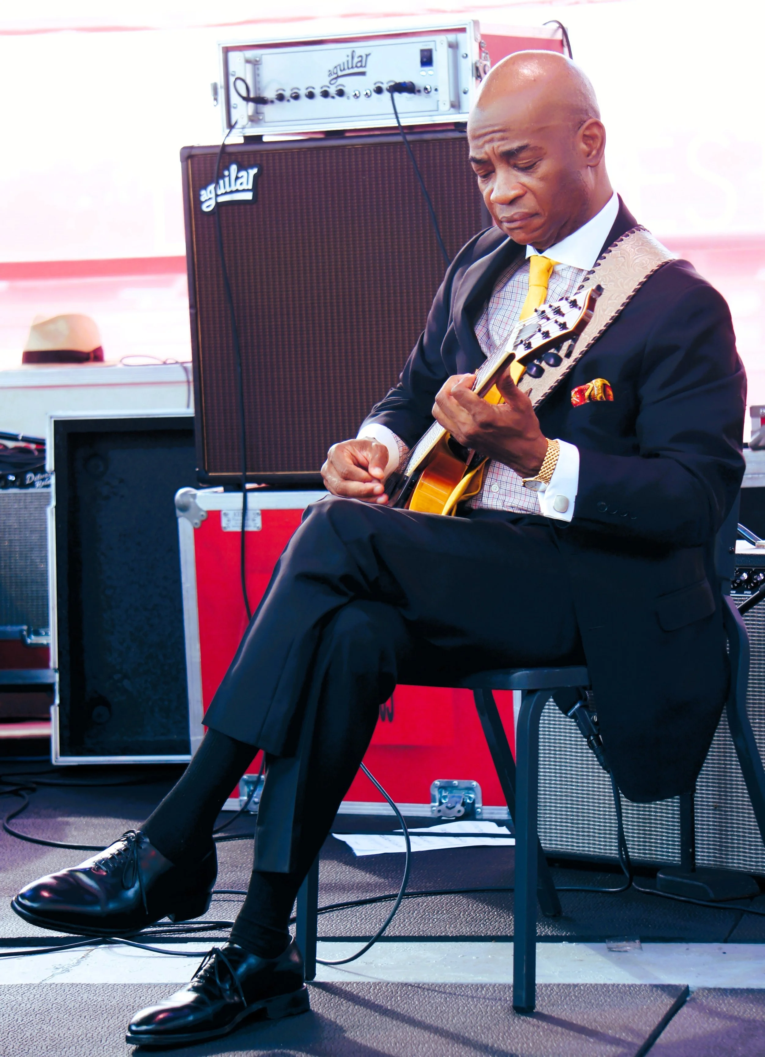 Russell Malone performs with the Ron Carter Trio during the 2022 DC Jazz Festival (photo by Bridget Arnwine)
