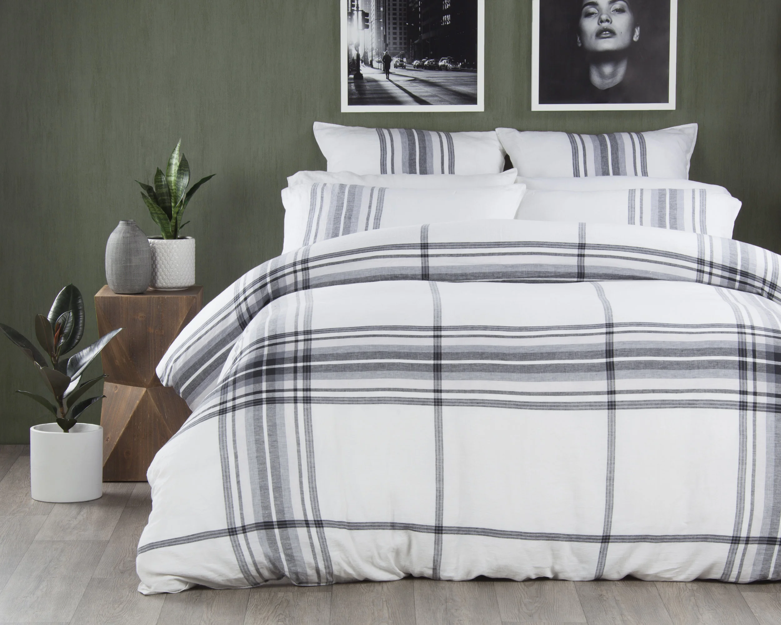 Domani Domenico Linen.jpg