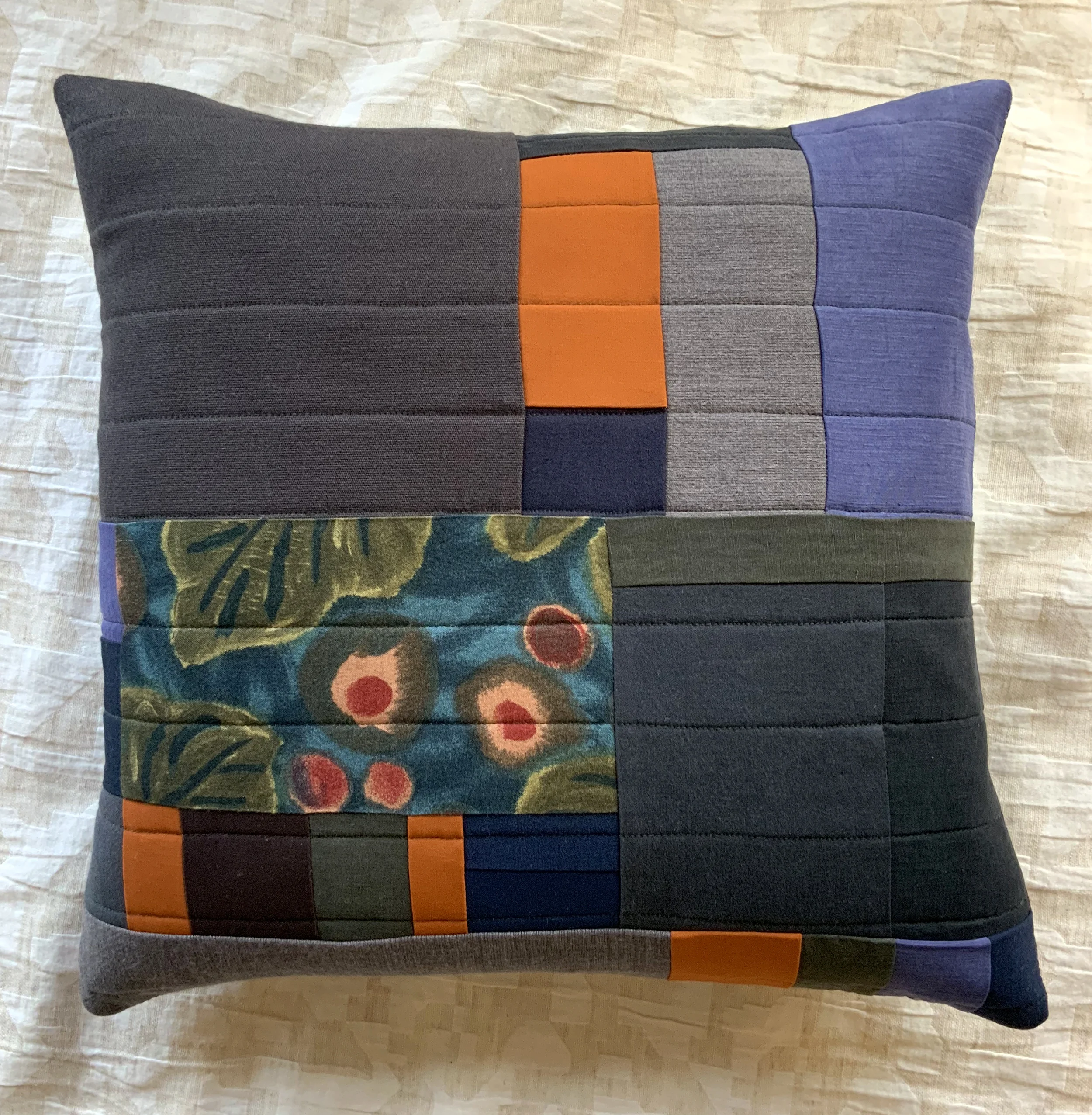 Pillow 01 - Silk Grandma blend