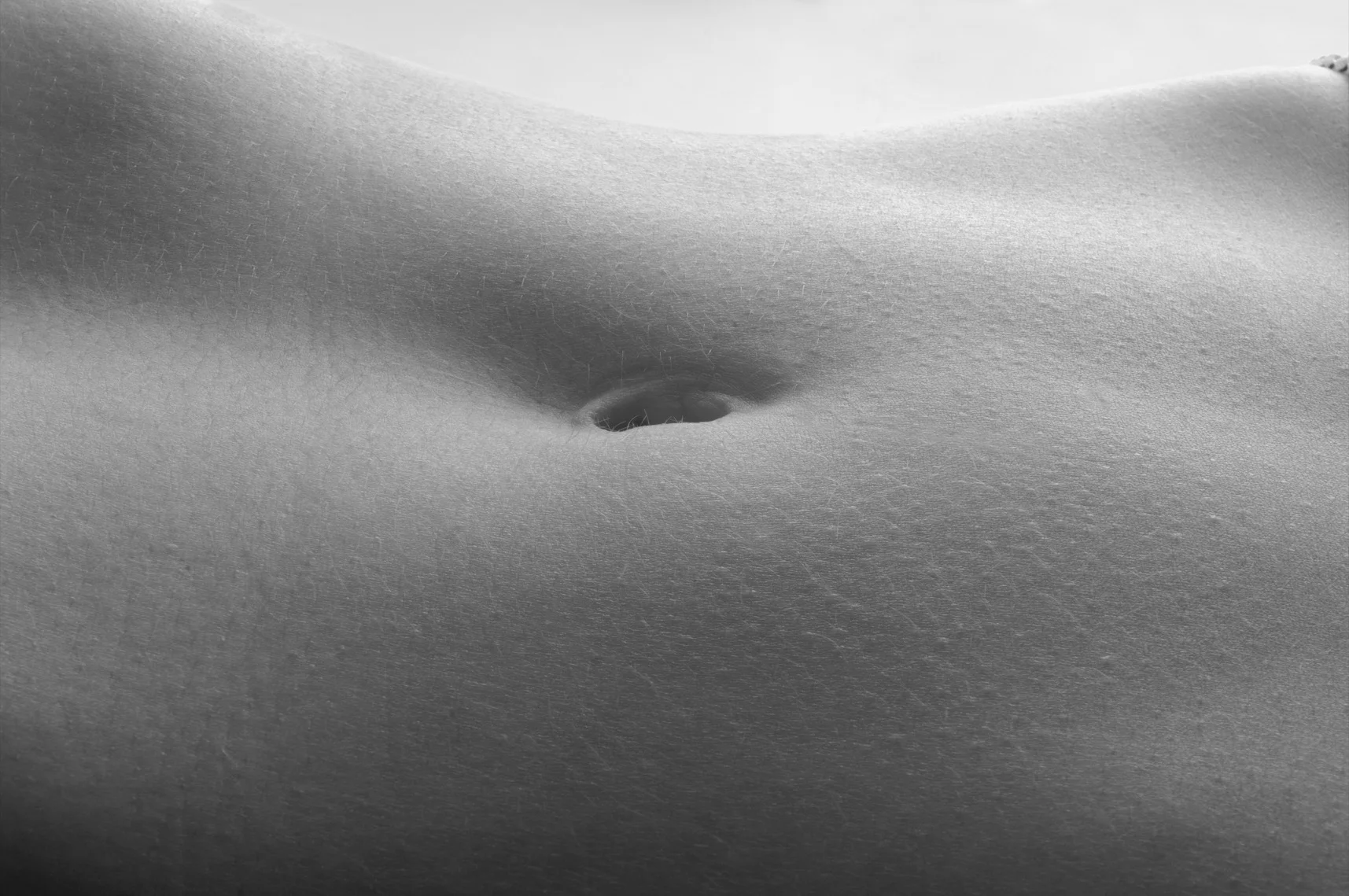 webbigstock-Detail-of-a-navel-117905675.JPEG