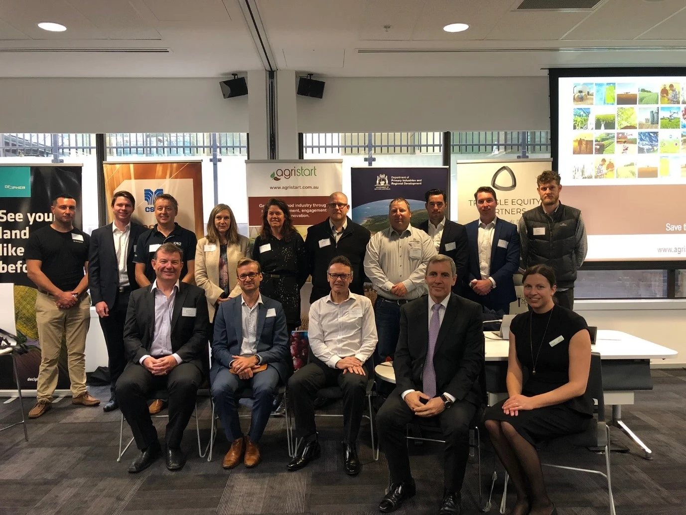 Parliamentary Secretary to the Minister for Water; Fisheries; Forestry; Innovation and ICT; Science, Chris Tallentire MLA and AgriStart Directors Tash Ayers and Peter Rossdeutscher with some of the HARVEST 2.0 cohort at the program launch.