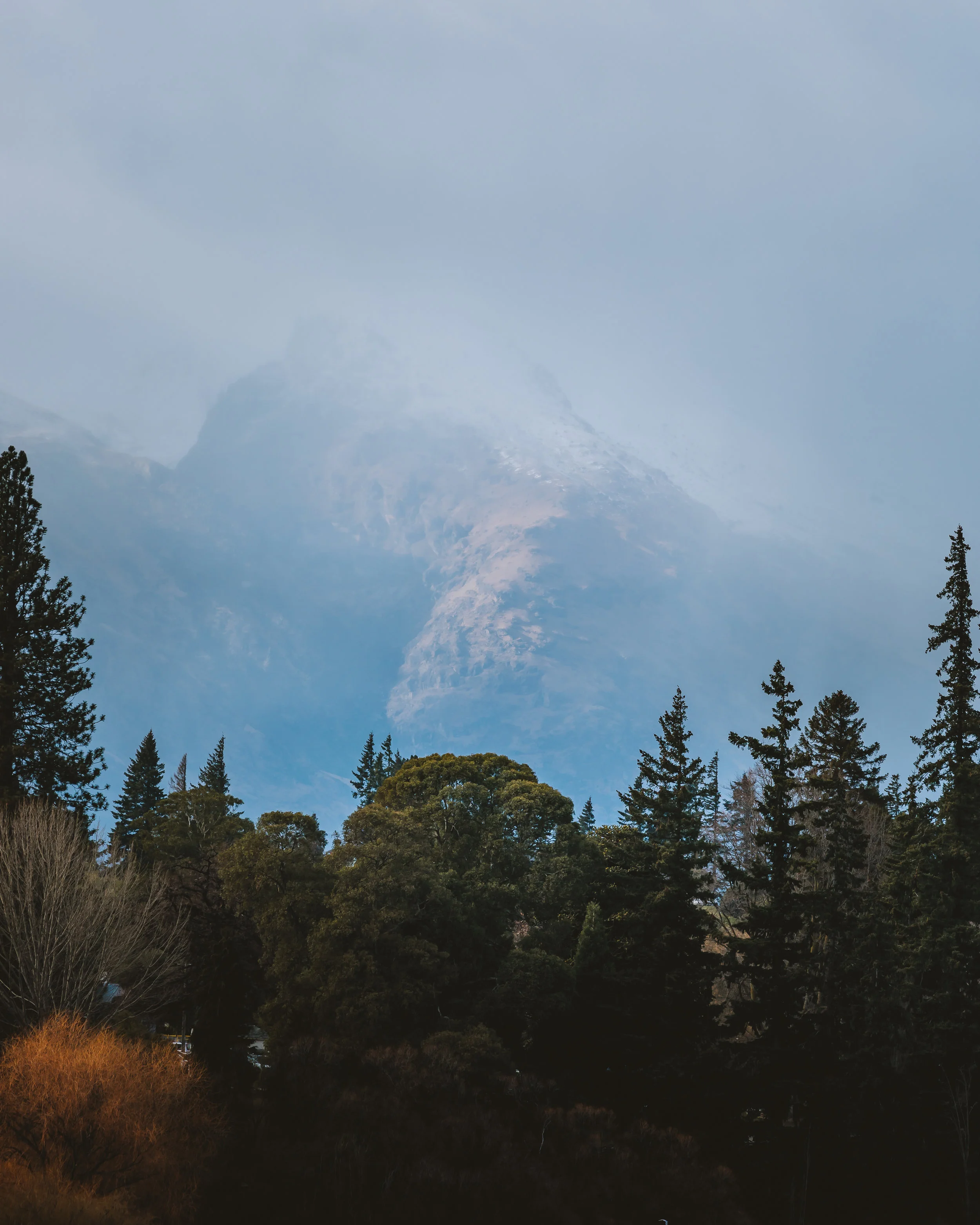 Looming Peaks