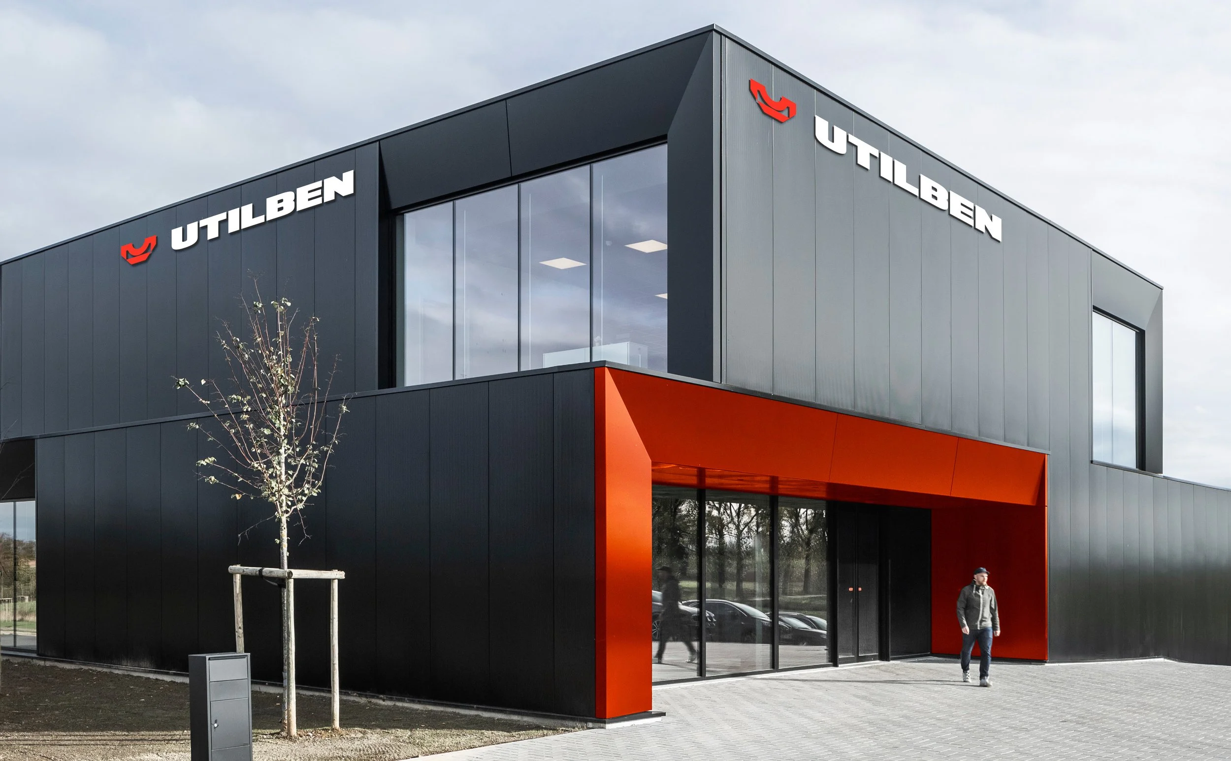 Utilben hala_00.jpeg