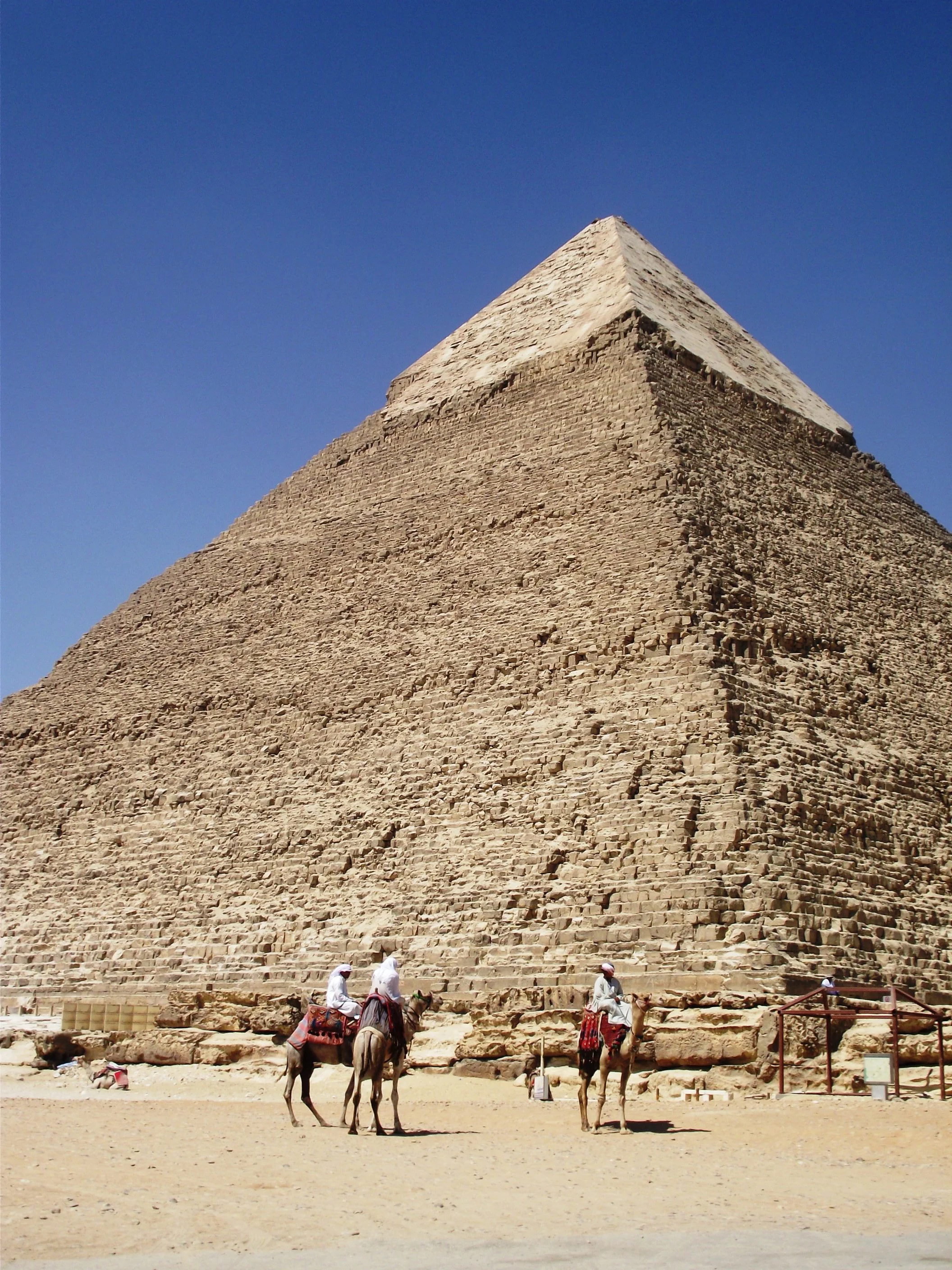 Egypt-Cairo-Pyramids-of-Giza-e1479332024838.jpg
