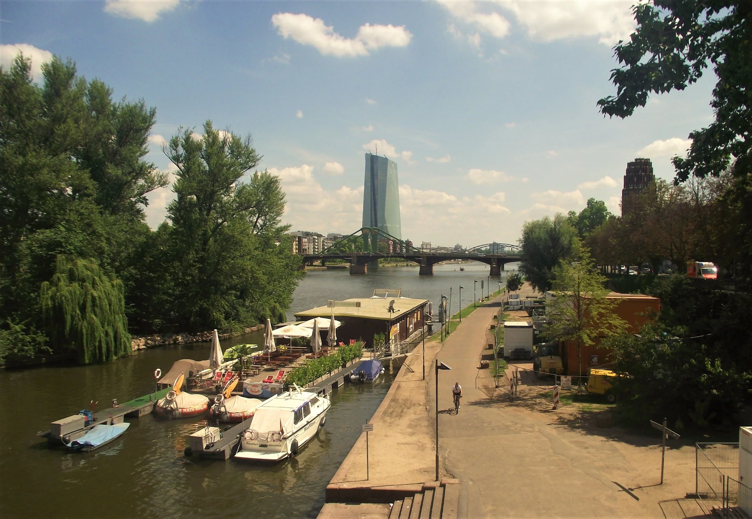 walking along the main river a central part to see if you only have 24 hours in Frankfurt