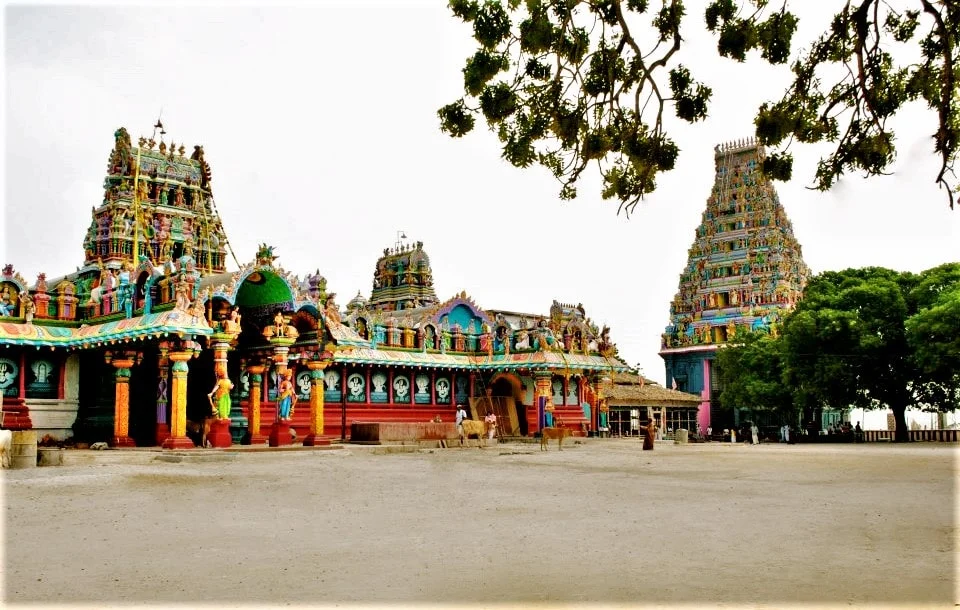 consider putting Jaffna on you Sri Lanka itinerary to see sights like this Hindu temple