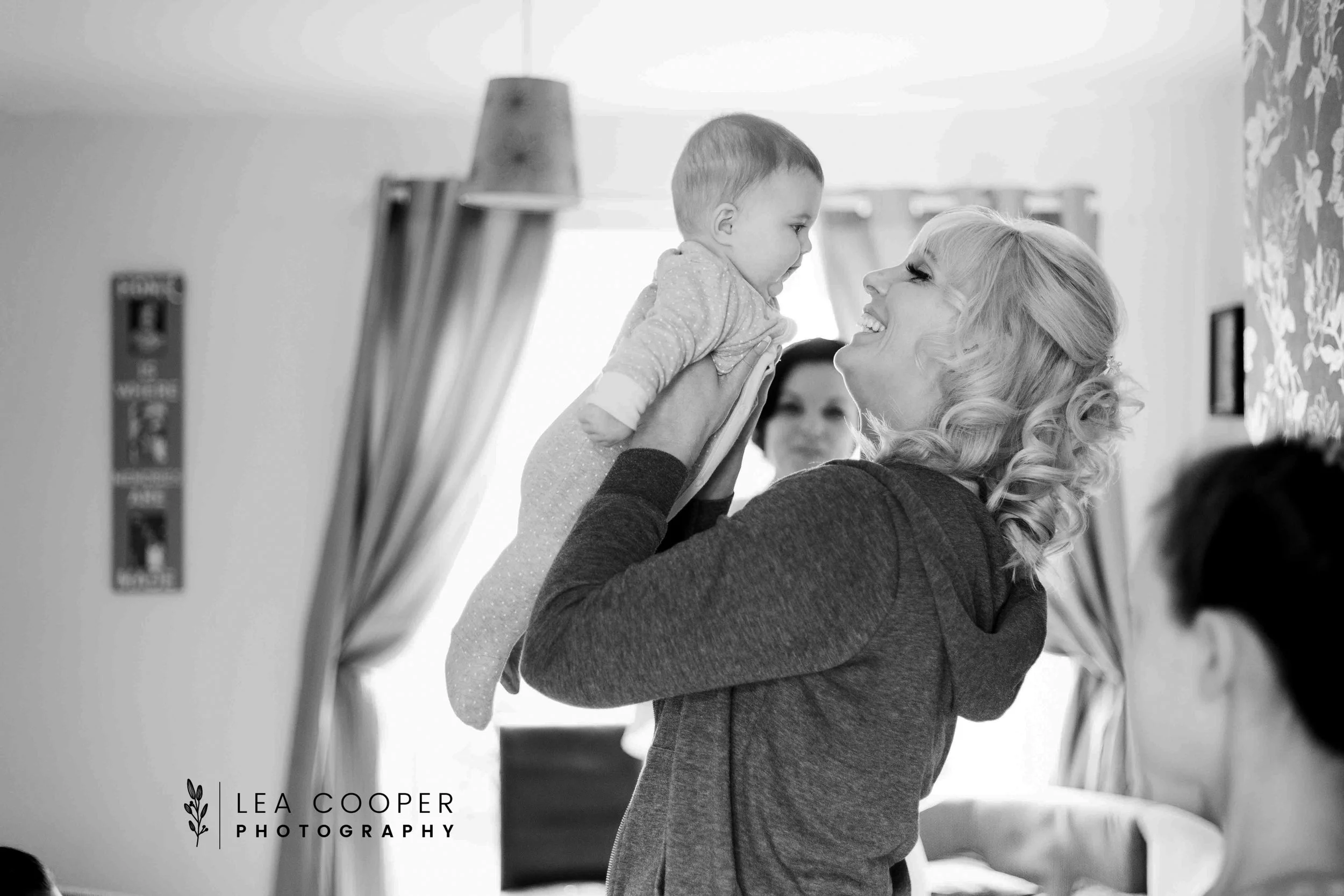 LEA-COOPER-PHOTOGRAPHY-WEDDING-PHOTOGRAPHER-WALSALL-FAIRLAWNS-HOTEL-AND-SPA-ALDRIDGE-WOLVERHAMPTON-UK-WEDDING-PHOTOS-WILLENHALL-23.jpg