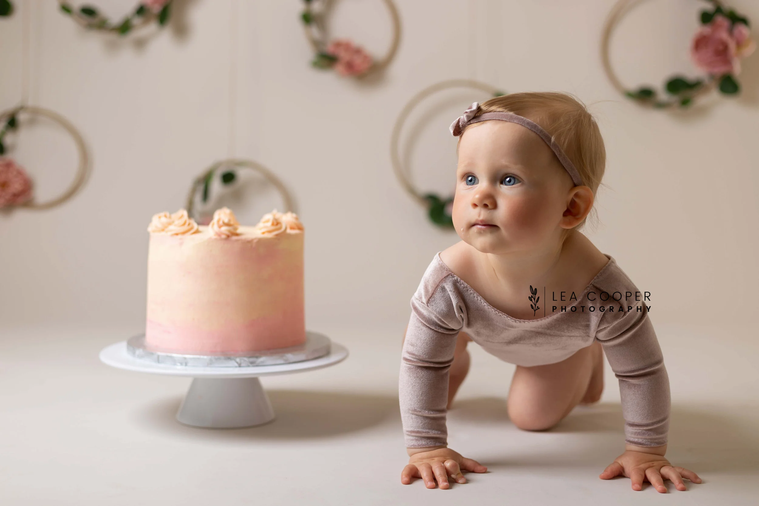 LEA-COOPER-PHOTOGRAPHY-CAKE-SMASH-PHOTOS-BIRTHDAY-PICTURES-WILLENHALL-WEST-MIDLANDS-SPLASH-CHILD-PHOTOGRAPHY-PORTRAIT-WEST-MIDLANDS-WOLVERHAMPTON-8.jpg