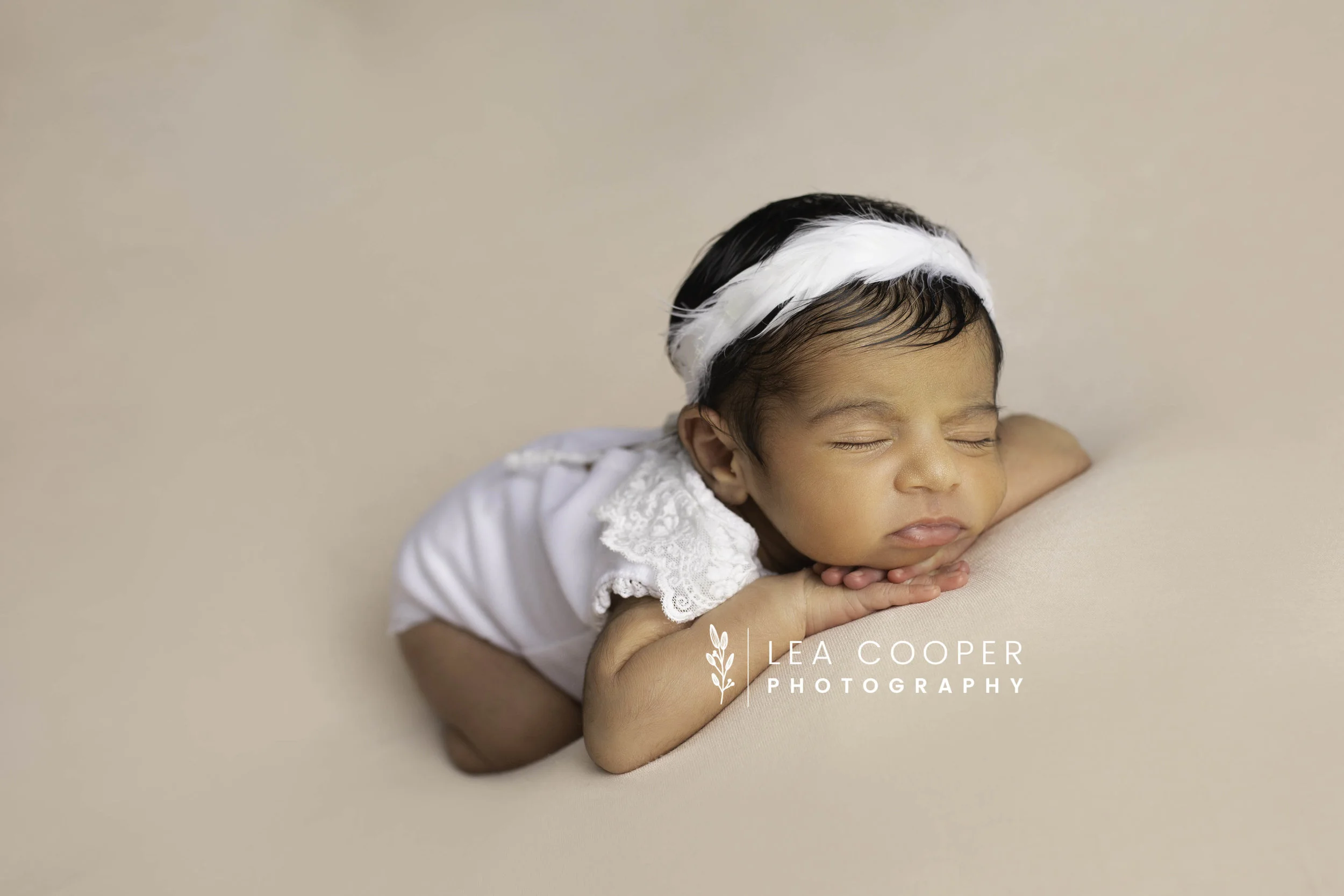 LEA-COOPER-PHOTOGRAPHY-NEWBORN-PHOTOGRAPHER-BABY-PHOTOGRAPHY-NEWBORN-SESSION-WILLENHALL-WOLVERHAMPTON-WEST-MIDLANDS-UK-8.jpg