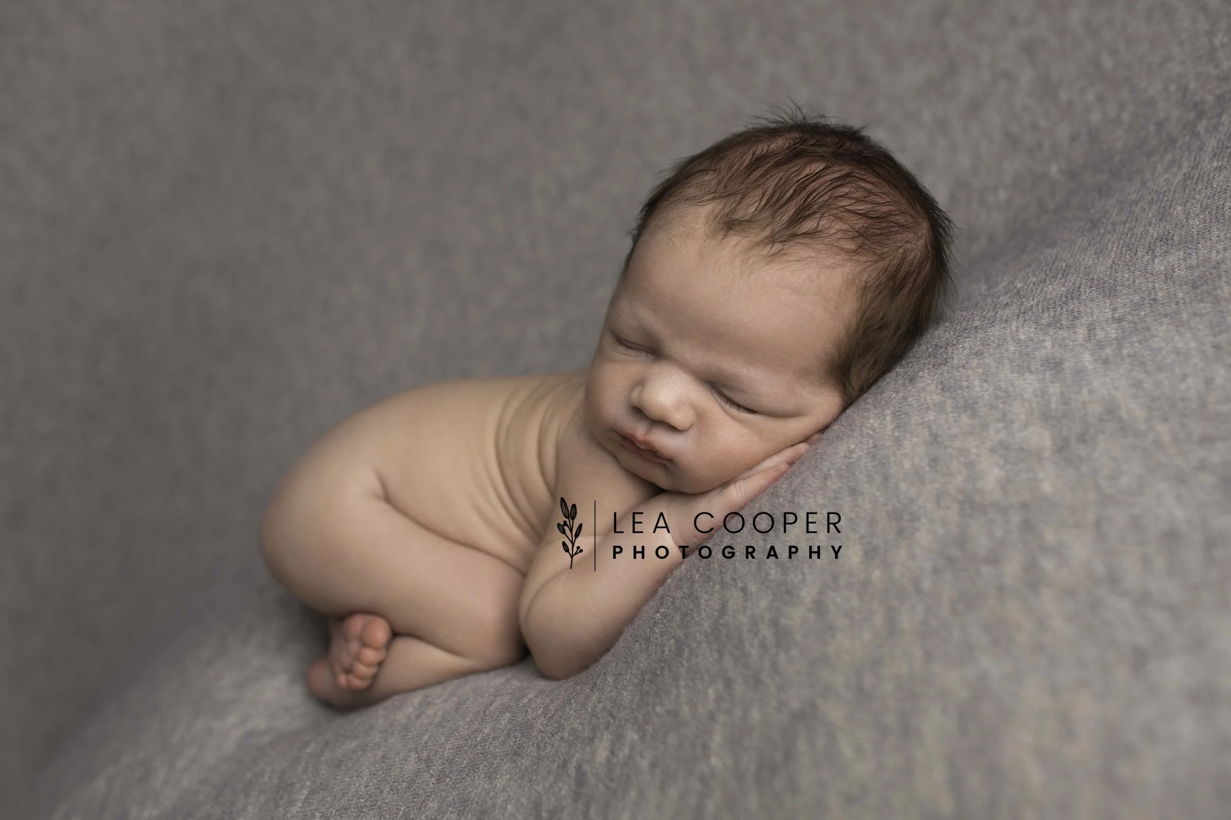 LEA COOPER PHOTOGRAPHY - NEWBORN PHOTOGRAPHY - NEWBORN PHOTOGRAPHY - BABY PHOTOGRAPHER - WILLENHALL - WEDNESBURY - WALSALL - WOLVERHAMPTON - FAMILY PHOTOGRAPHY - NEWBORN SESSION24.jpg