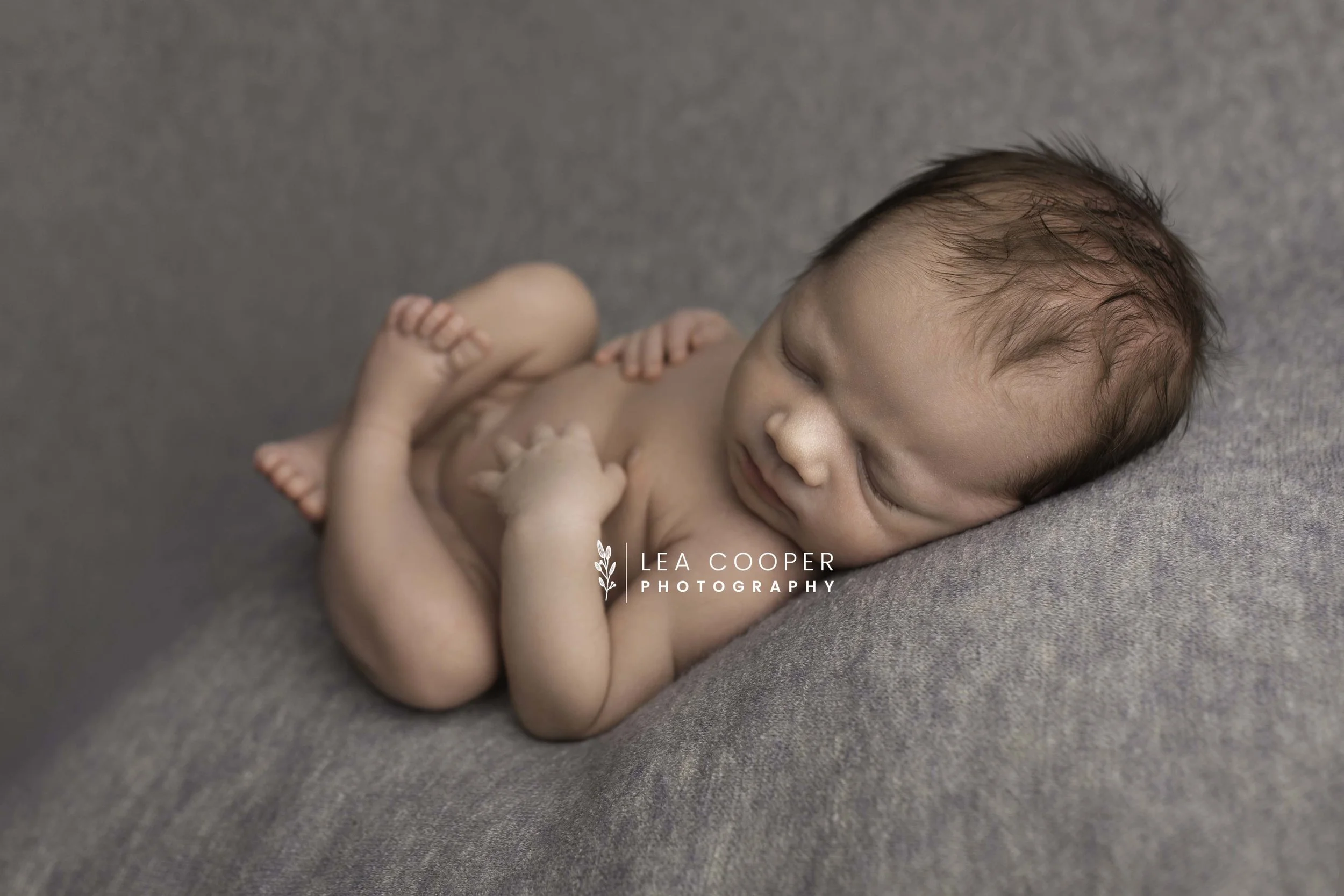 LEA COOPER PHOTOGRAPHY - NEWBORN PHOTOGRAPHY - NEWBORN PHOTOGRAPHY - BABY PHOTOGRAPHER - WILLENHALL - WEDNESBURY - WALSALL - WOLVERHAMPTON - FAMILY PHOTOGRAPHY - NEWBORN SESSION4.jpg