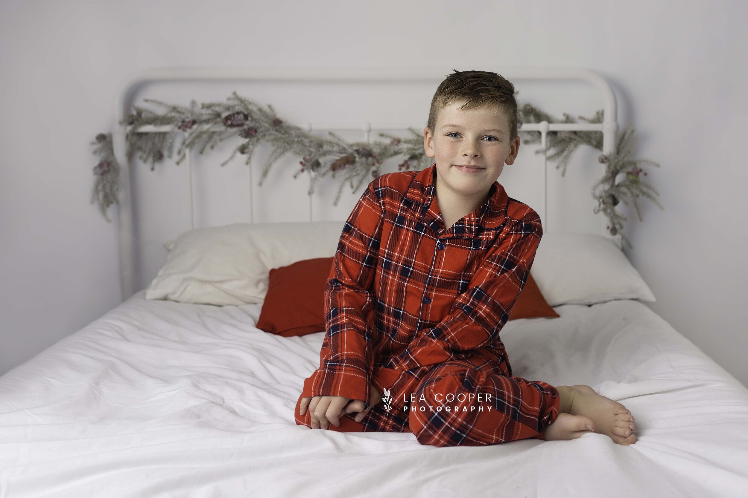 Christmas session-xmas-photos-Christmas photoshoot-Christmas-photographer-lea-Cooper photography-Willenhall-Christmas-photography-6.jpg