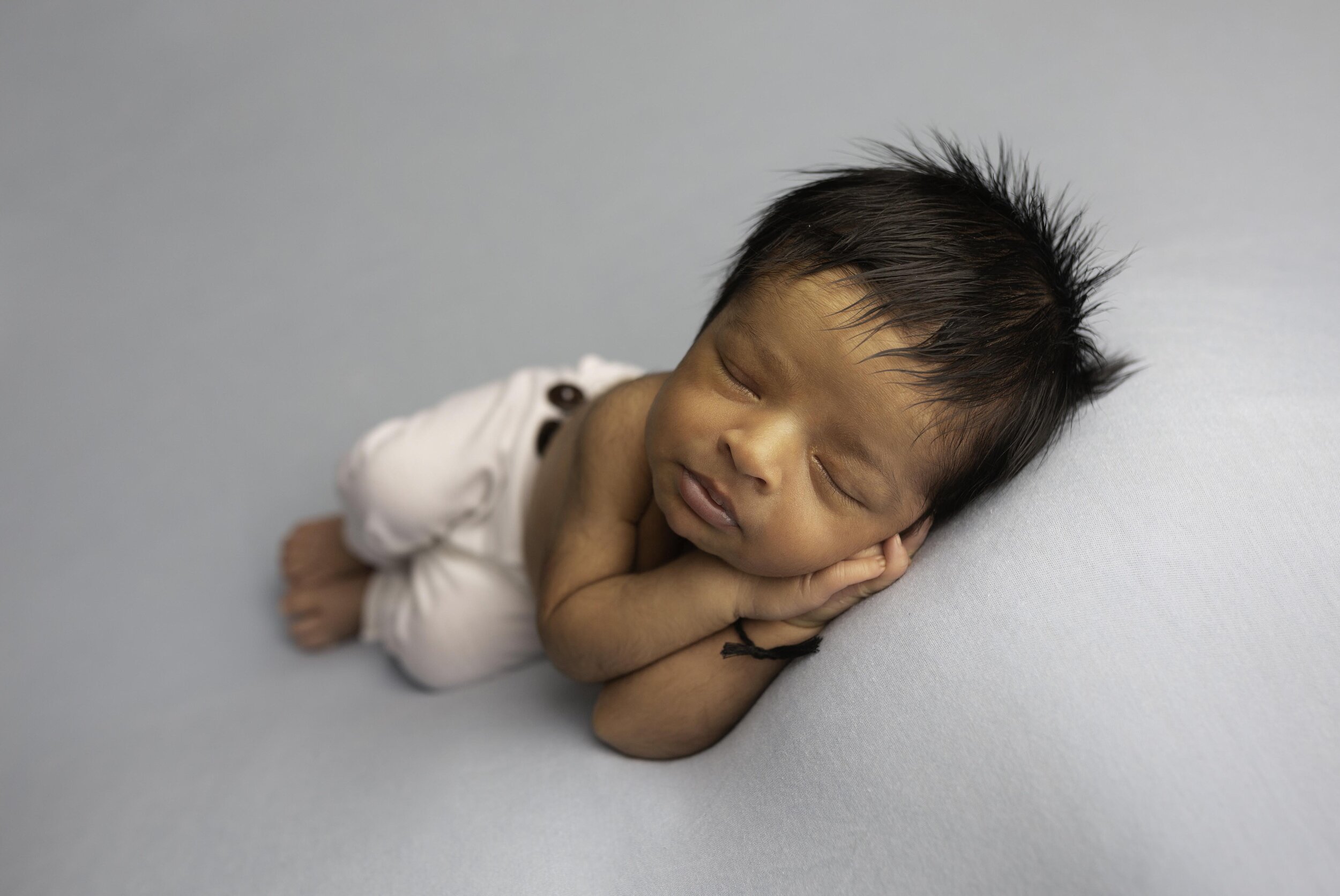 KRYAN-NEWBORN-SESSION-LEA-COOPER-PHOTOGRAPHY-WILLENHALL-1.jpg