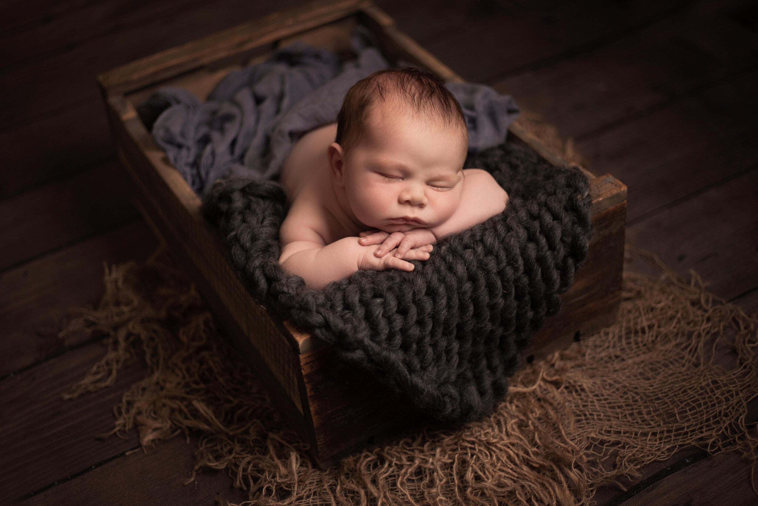 boy-lea-cooper-photography-newborn-session-newborn-photographer-willenhall-baby-photos-baby-photographer-wolverhampton-birmingham-37.jpg