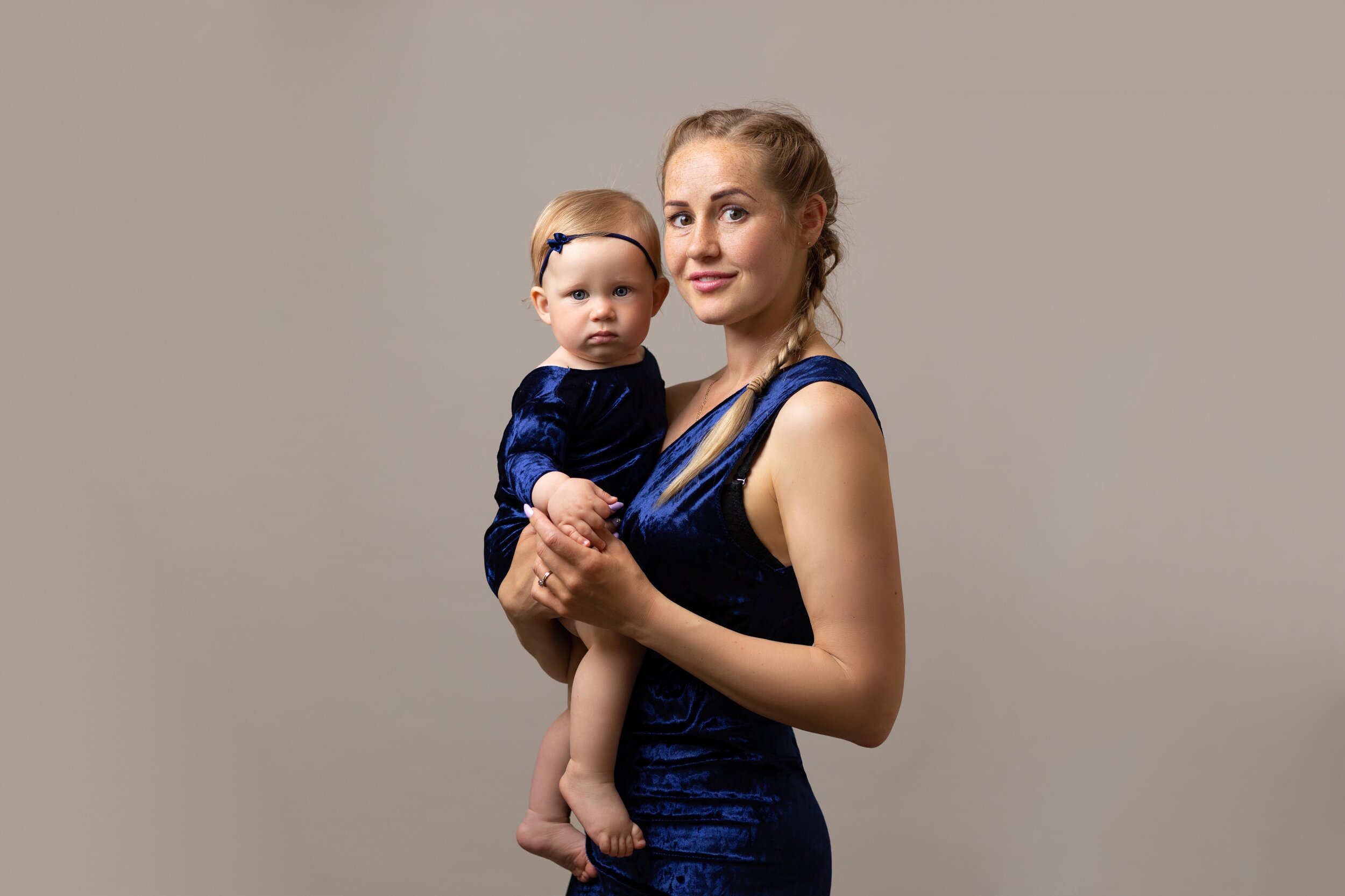 mommy-and-me-mother-and-daughter-photoshoot-lea-cooper-photography-willenhall-wolverhampton.jpg