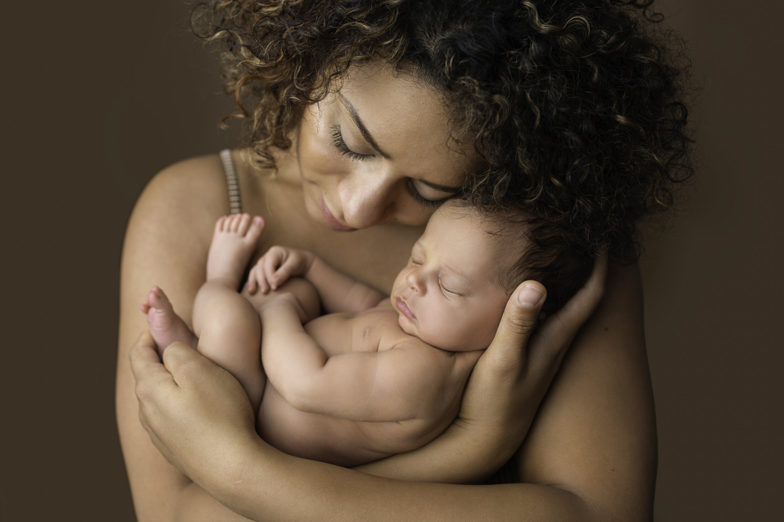 LOGAN-NEWBORN-PHOTOGRAPHER-BABY-PHOTOSHOOT-WOLVERHAMPTON-WILLENHALL-CHILDRENS-PHOTOGRAPHER-WEST-MDLANDS-LEA-COOPER-PHOTOGRAPHY.jpg