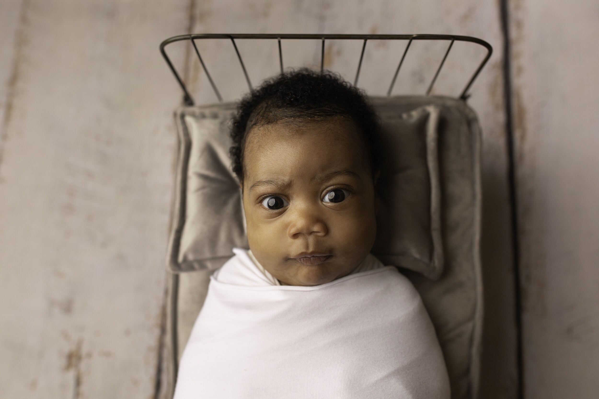 KIYRAH-NEWBORN-SESSION-BABY-PHOTOSHOOT-CHILDRENS-PHOTOGRAPHY-LEA-COOPER-PHOTOGRAPHY-WILLENHALL-WOLVERHAMPTON-13.jpg