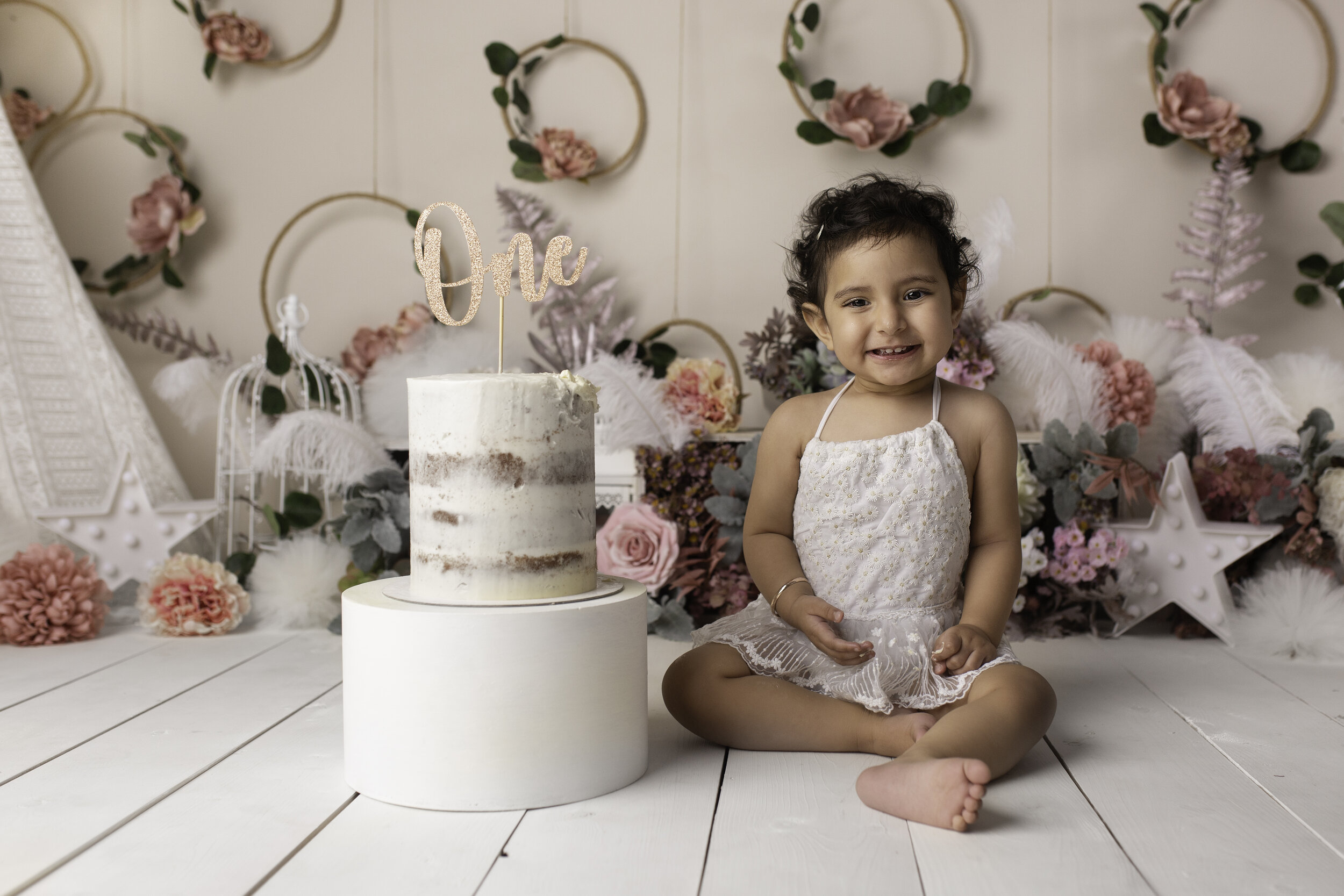 SREEYA-CAKE-SMASH-PHOTOSHOOT-BIRTHDAY-PHOTOGRAPHY-CAKESMASH-PHOTOGRAPHER-WILLENHALL-WESTMIDLANDS-LEA-COOPER-PHOTOGRAPHY-20.jpg