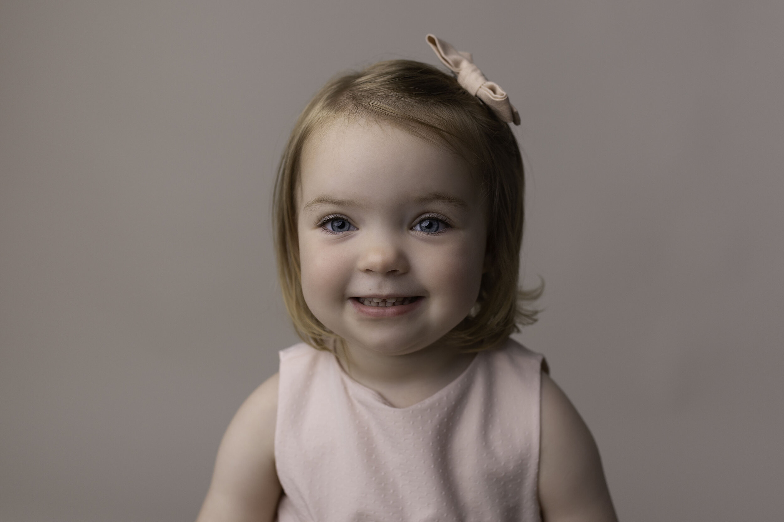 MARGOT-3RD-BIRTHDAY-CHILDRENS-PHOTOSHOOT-WILLENHALL-CHILD-PHOTOGRAPHY-LEA-COOPER-PHOTOGRAPHY-1.jpg