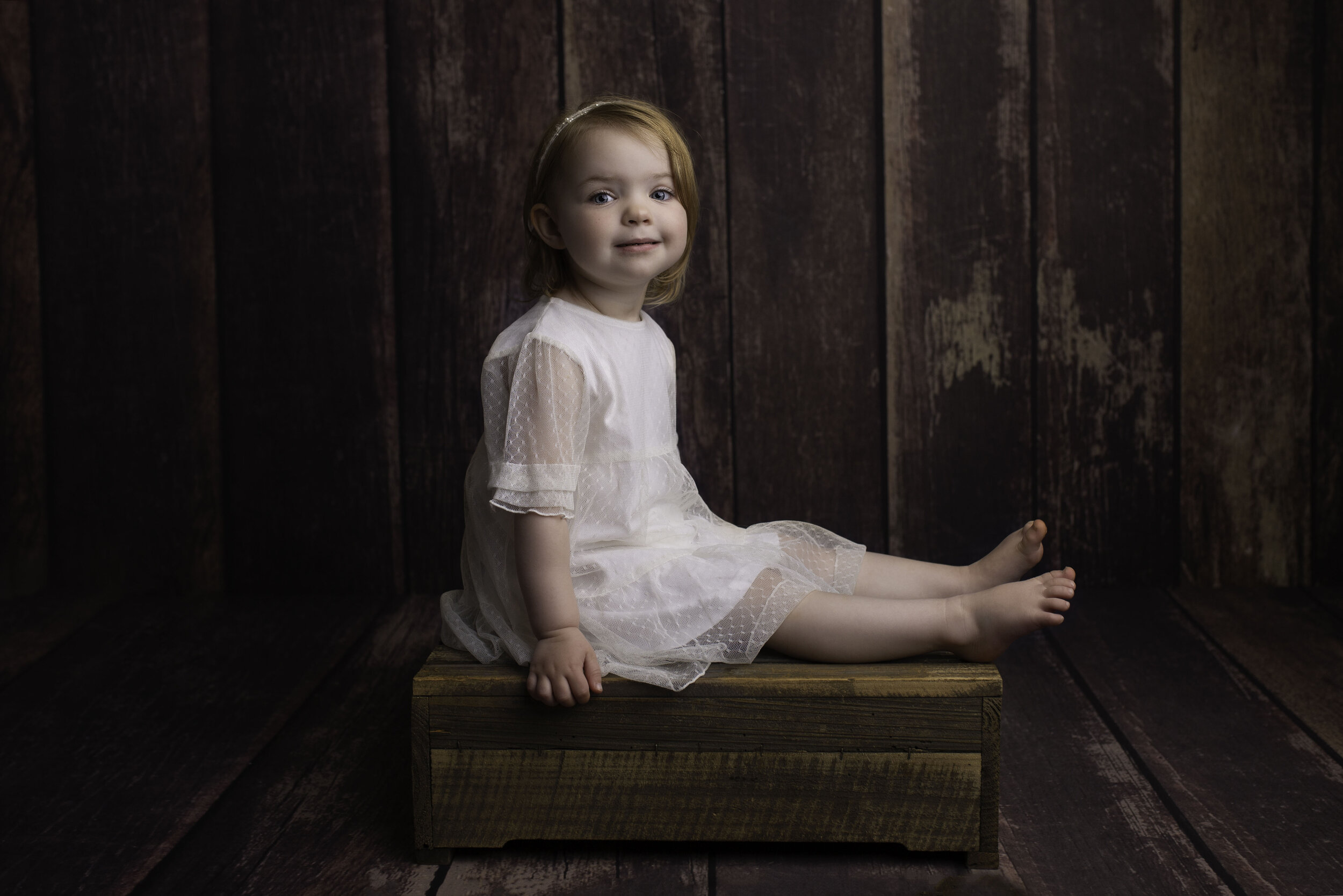 MARGOT-3RD-BIRTHDAY-CHILDRENS-PHOTOSHOOT-WILLENHALL-CHILD-PHOTOGRAPHY-LEA-COOPER-PHOTOGRAPHY-13.jpg