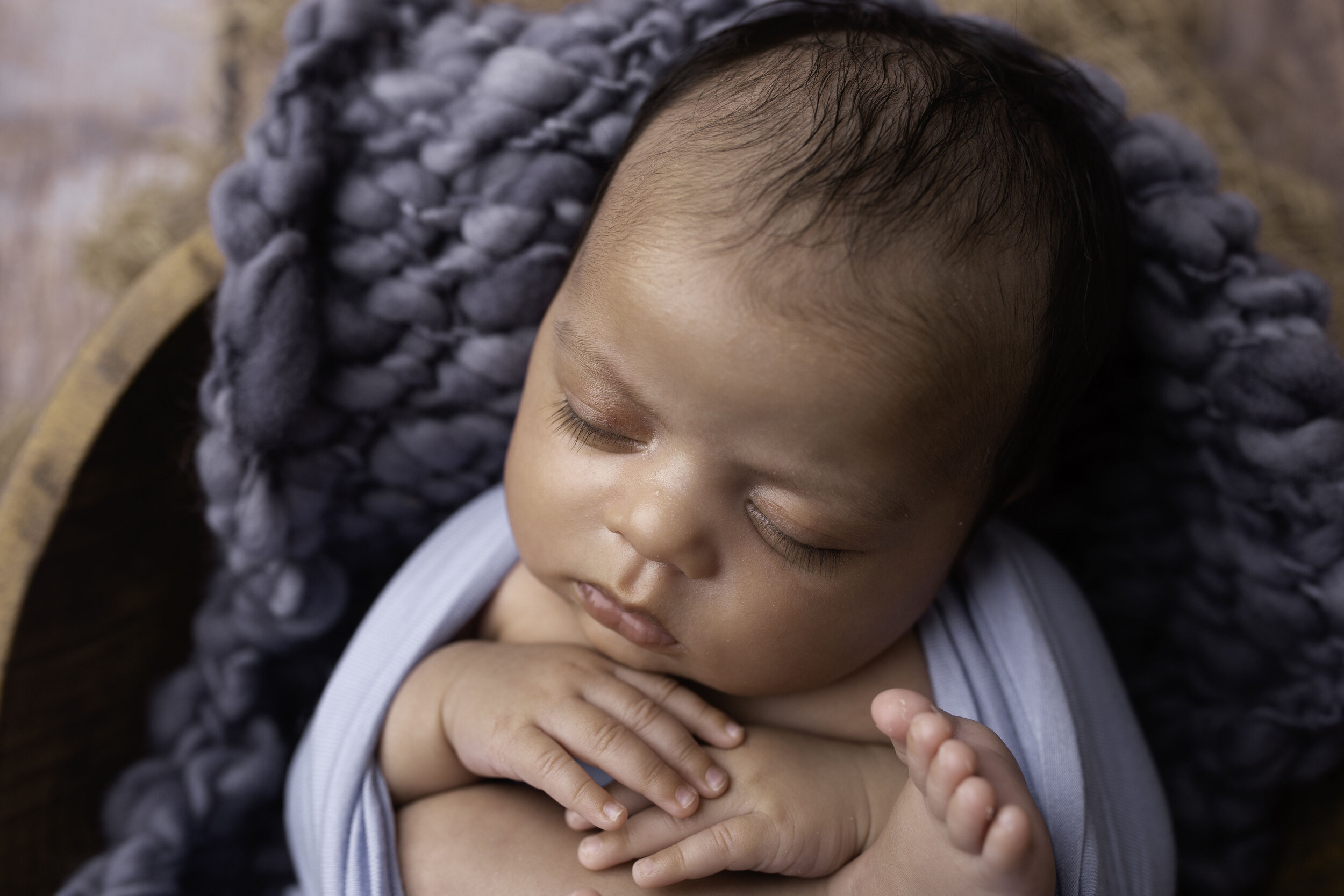 ARNEET-NEWBORN-PHOTOSHOOT-NEWBORN-PHOTOGRAPHER-BIRMINGHAM-BABY-PHOTOGRAPHY-WOLVERHAMPTON-LEA-COOPER-PHOTOGRAPHY-UK25.jpg