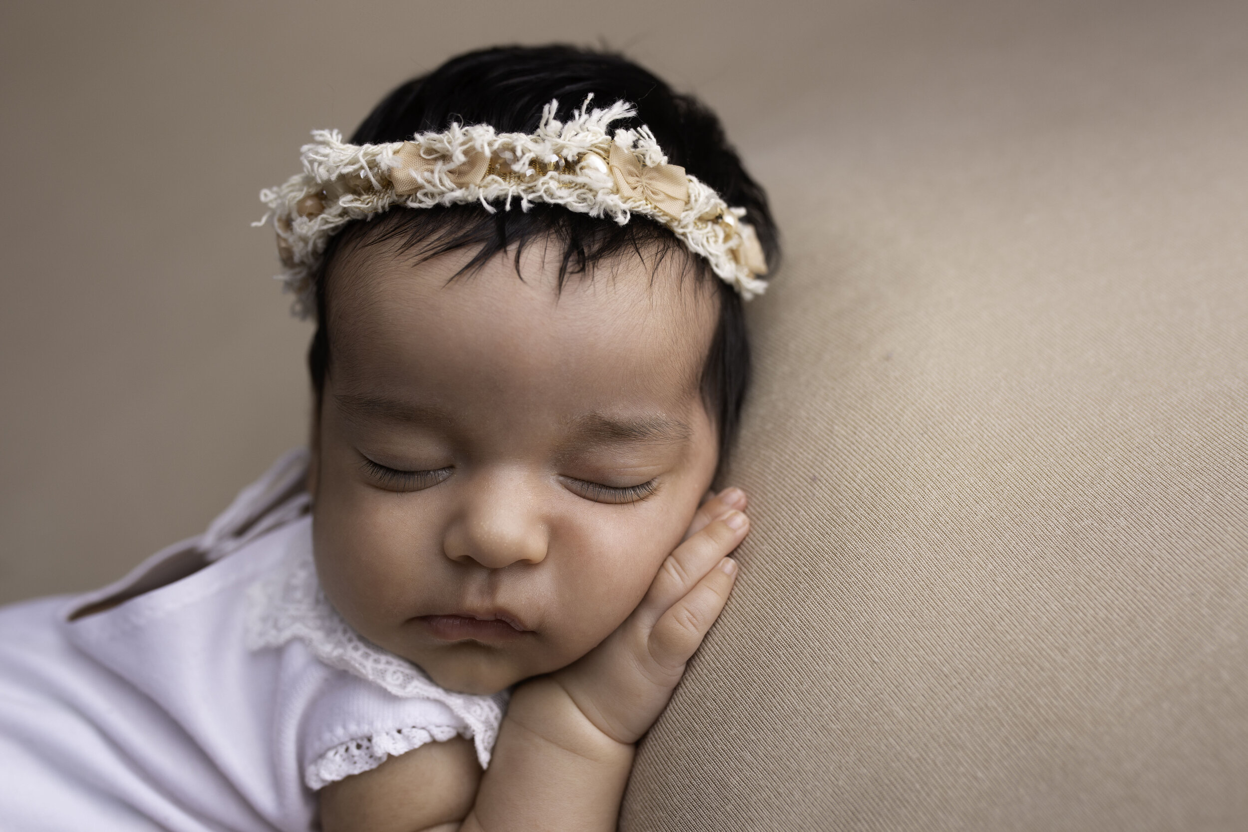 AVA-NEWBORN-PHOTOSHOOT-BIRMINGHAM-NEWBORN-PHOTOGRAPHER-WOLVERHAMPTON-BABY-PHOTOGRAPHY-WILLENHALL-LEA-COOPER-PHOTOGRAPHY-UK13.jpg