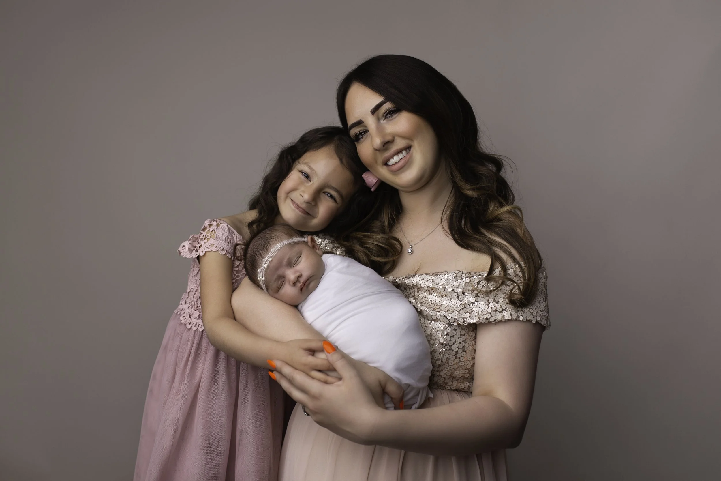 Newborn Photographer Birmingham | cake smash Photoshoot Wolverhampton | Family Photographer | Lea Cooper Photography | West Midlands | UK