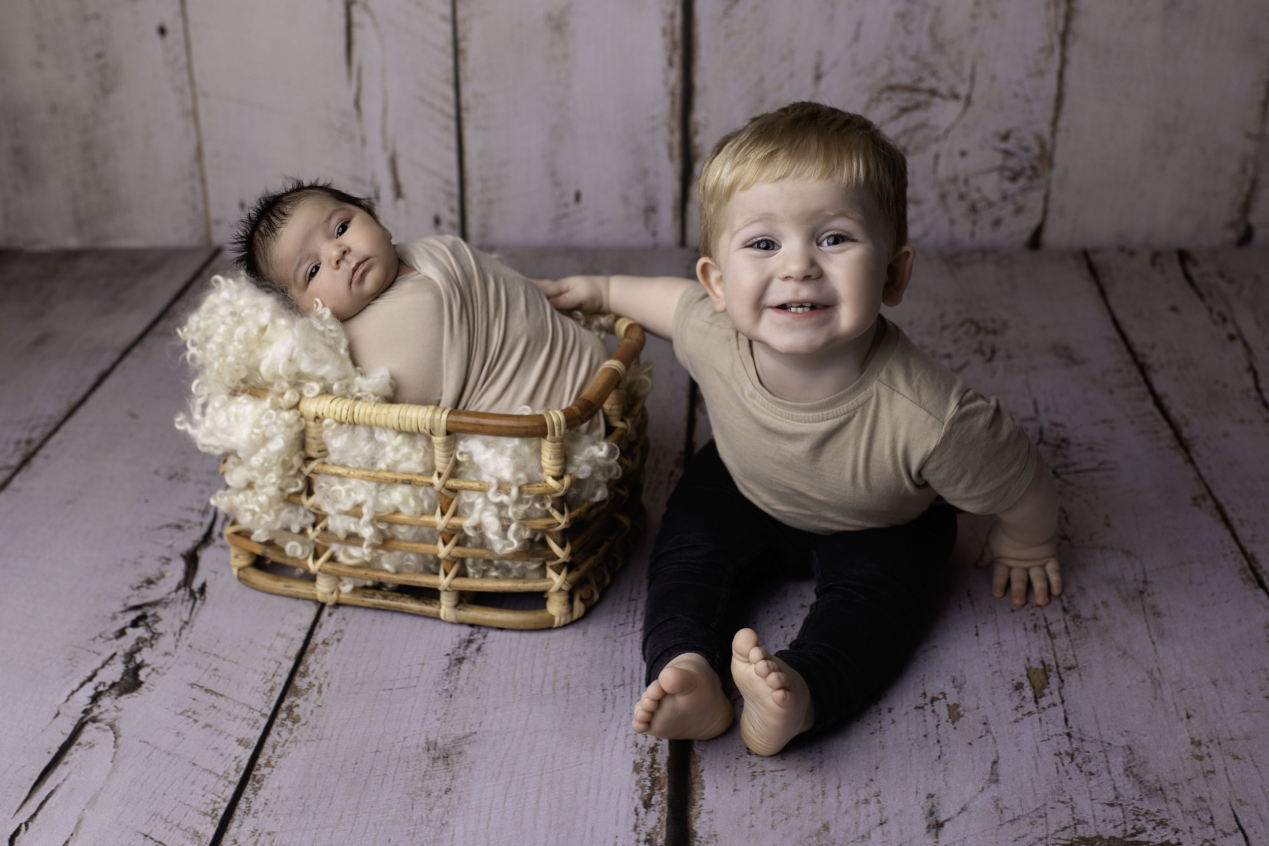 MILLIE-NEWBORN-PHOTOSHOOT-WOLVERHAMPTON-BABY-PHOTOGRAPHY-BIRMINGHAM-WEST-MIDLANDS-LEA-COOPER-PHOTOGRAPHY-UK2.jpg