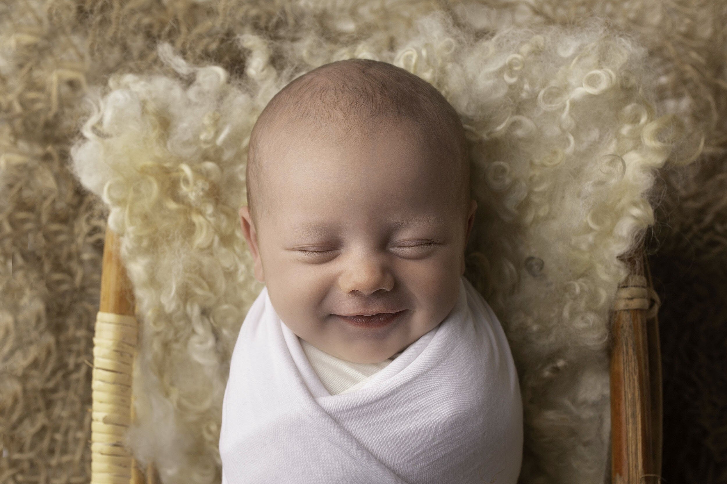 AVA-NEWBORN-PHOTOSHOOT-NEWBORN-SESSION-CHILD-PHOTOGRAPHY-LEA-COOPER-PHOTOGRAPHY-WILLENHALL-WOLVERHAMPTON-16.jpeg