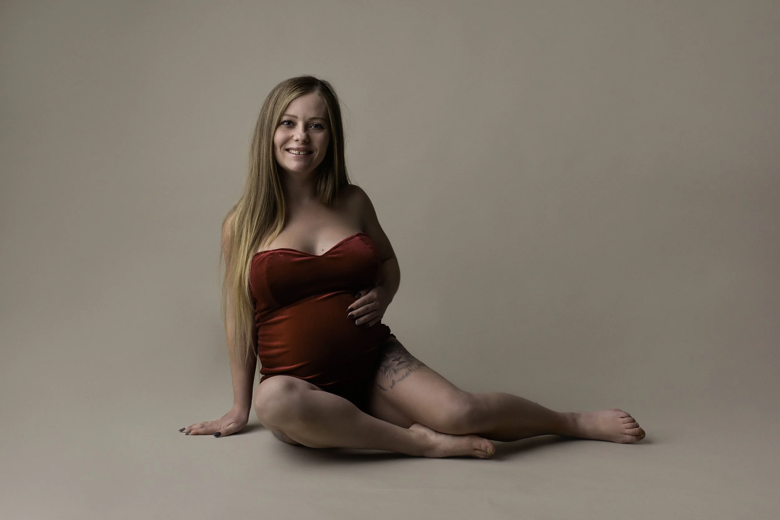 Fiona | Maternity Photographer | Pregnancy Photoshoot | Lea Cooper Photography | Wolverhampton | Birmingham | West Midlands | UK