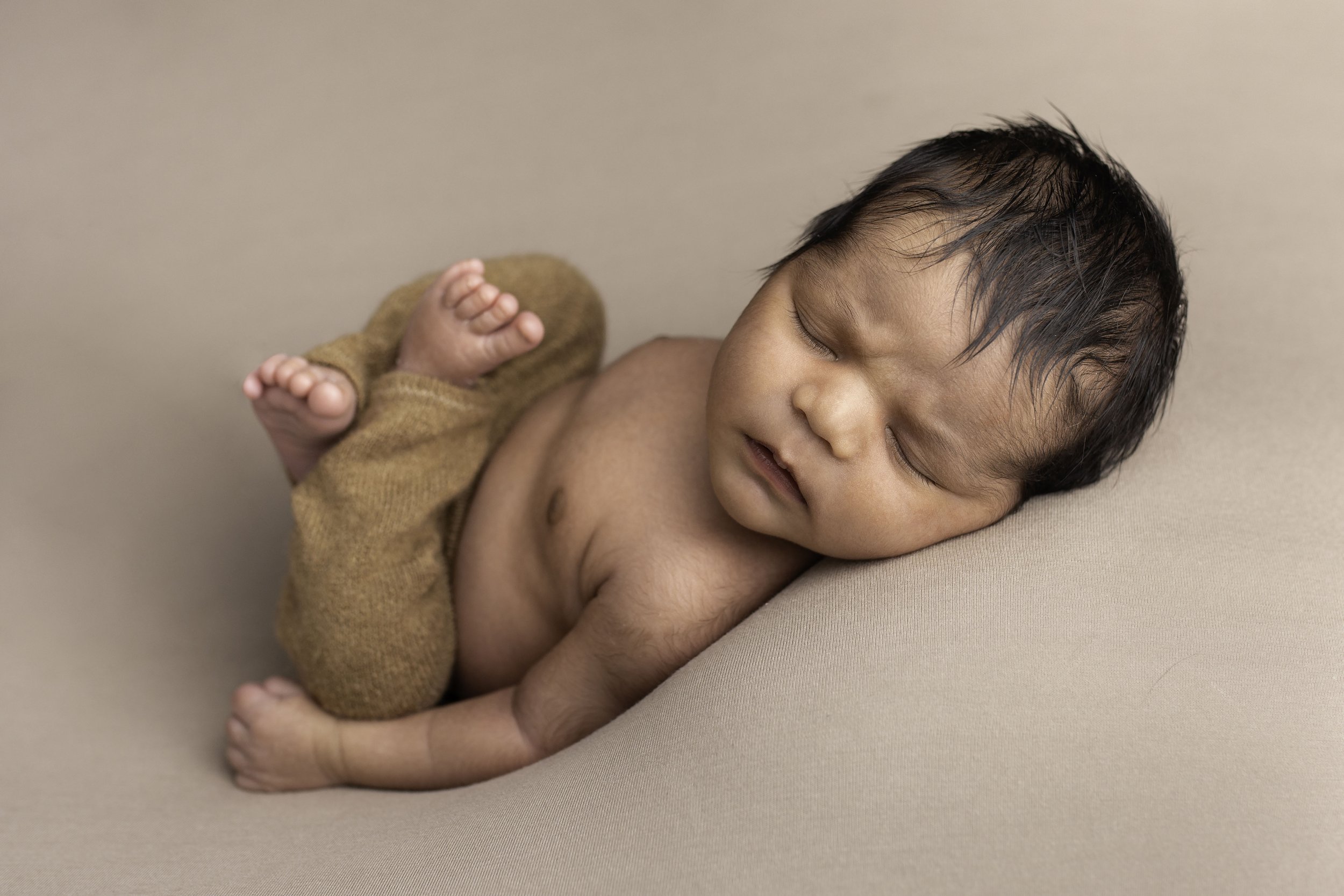 newborn-photoshoot-birmingham-lea-cooper-photography-baby-photographer-willenhall-newborn-photoshoot-wolverhampton-uk189.jpg