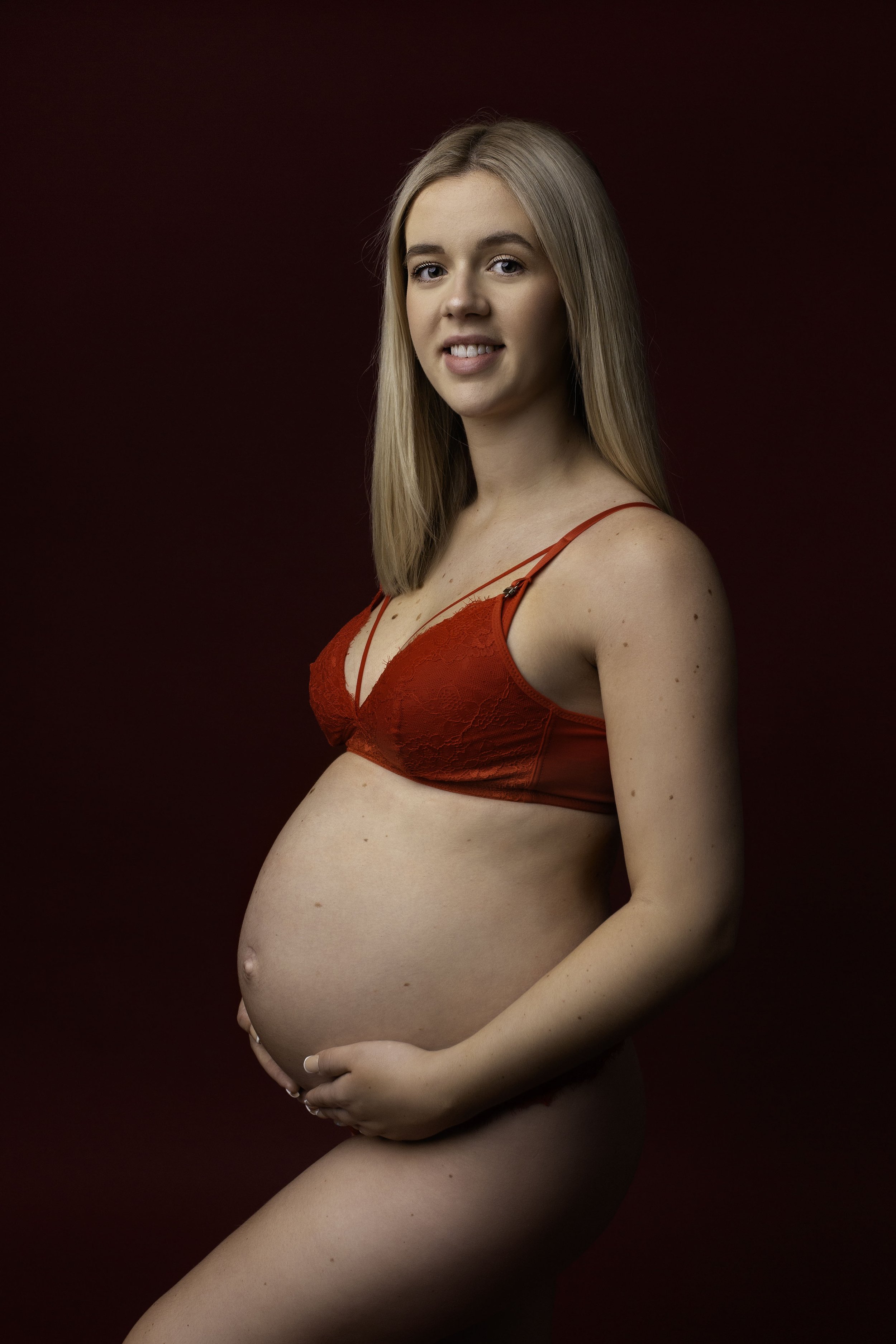 LAUREN-MATERNITY-PHOTOSHOOT-BIRMINGHAM-PREGNANCY-PHOTOSHOOT-WOLVERHAMPTON-LEA-COOPER-PHOTOGRAPHY-WILLENHALL-UK13.jpg